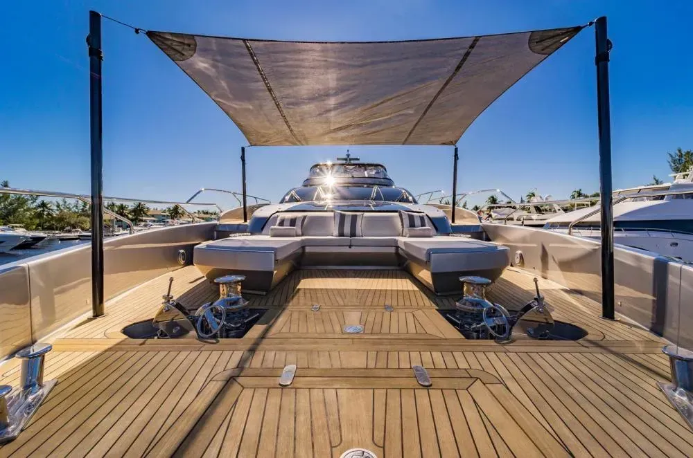 BEYOND BEYOND yacht photo