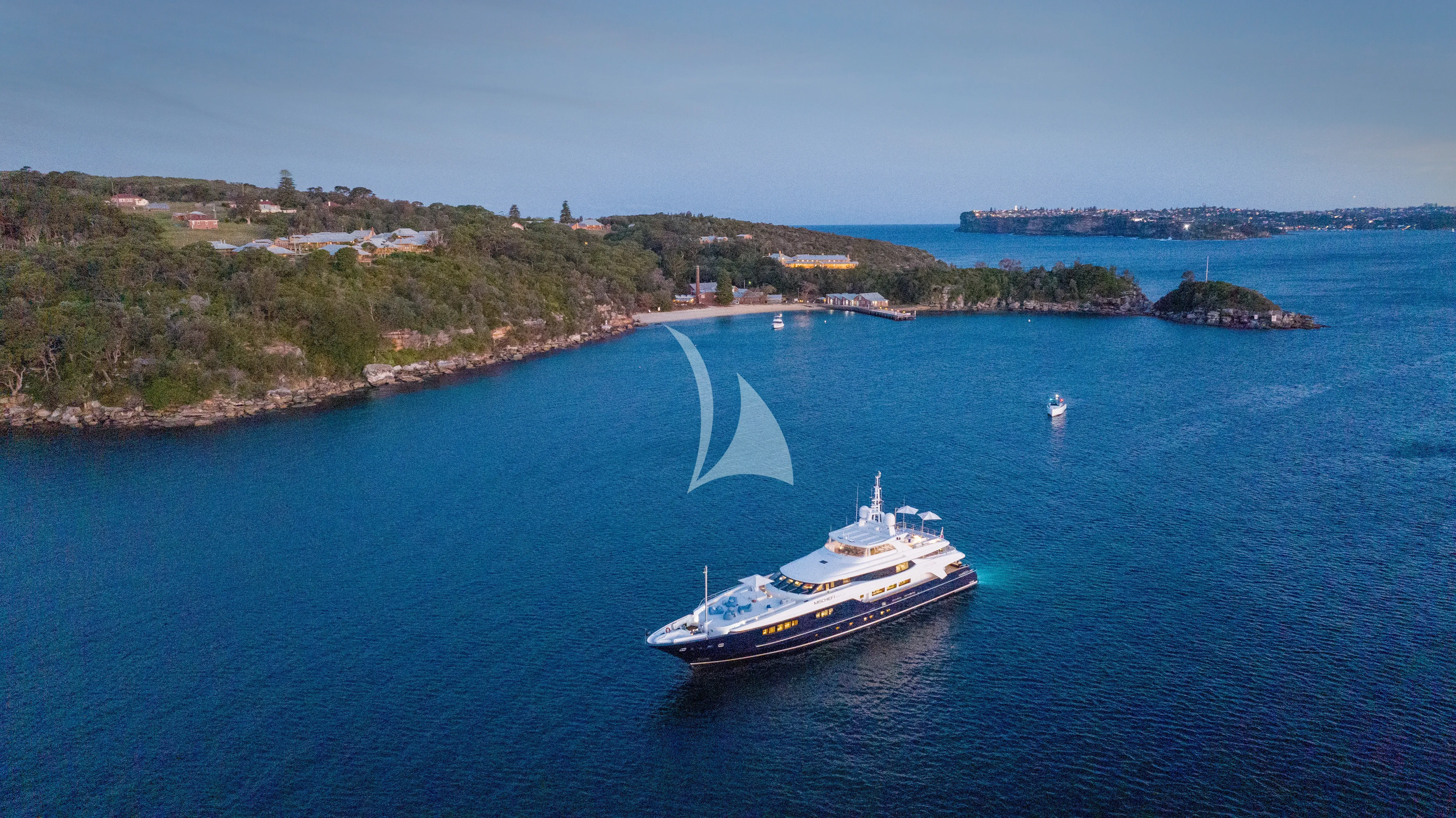 MISCHIEF yacht photo