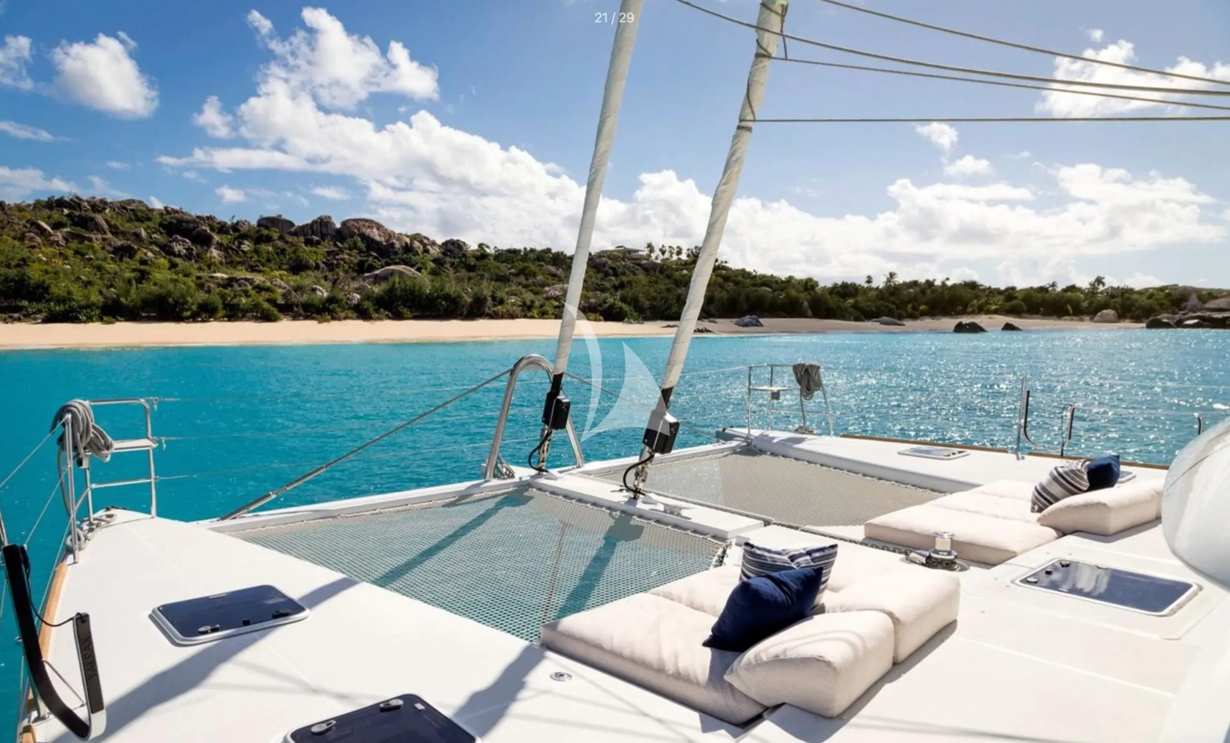 Akasha yacht photo