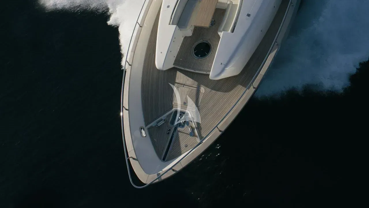 LUKAS yacht photo