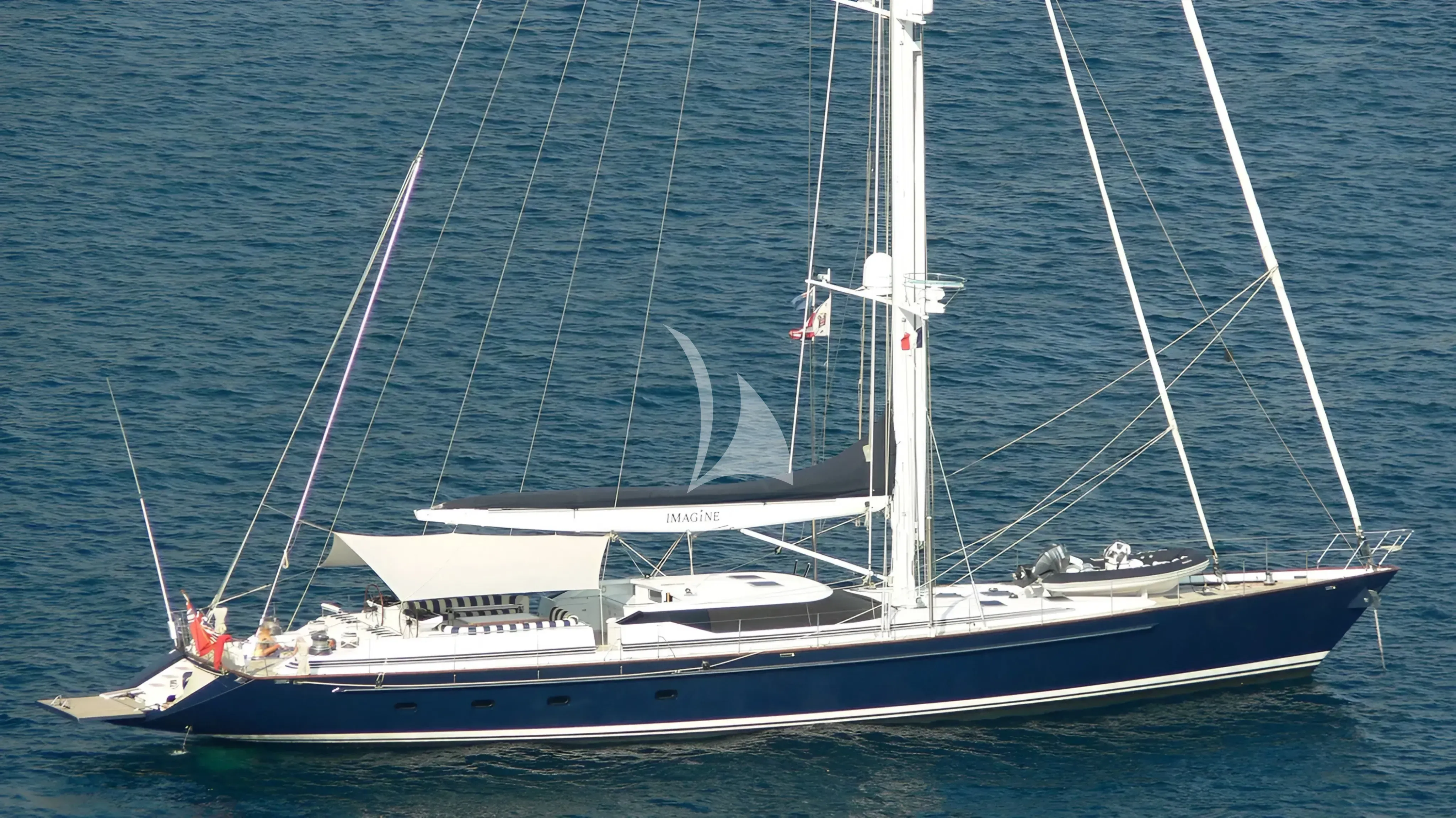 Imagine B luxury yacht