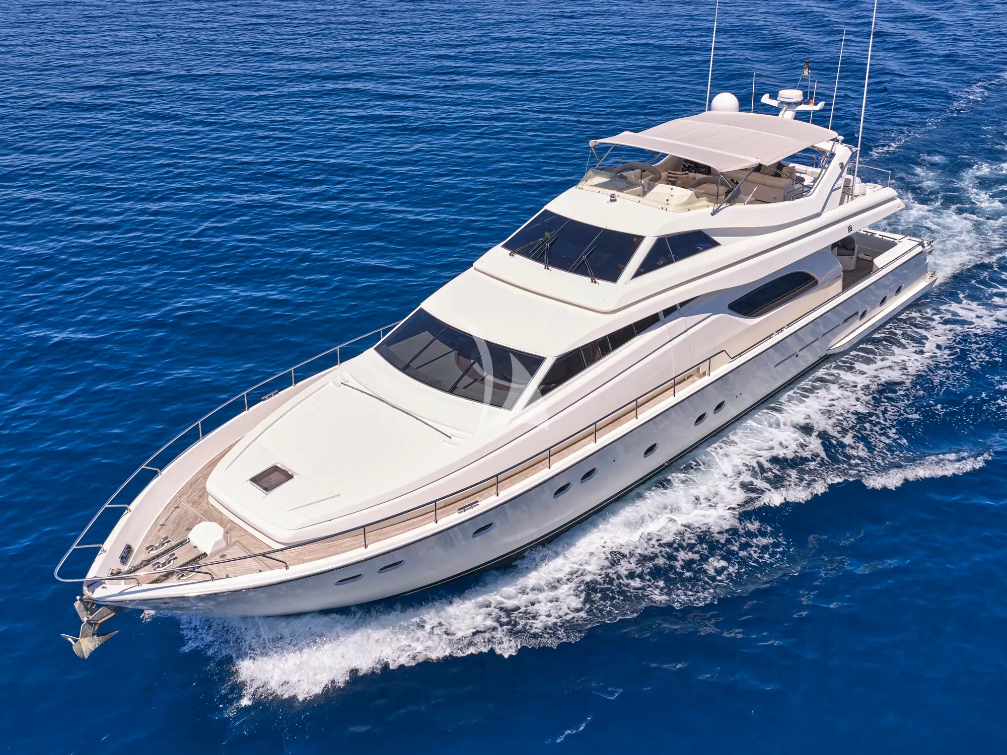 APEΙRON BLUE luxury yacht