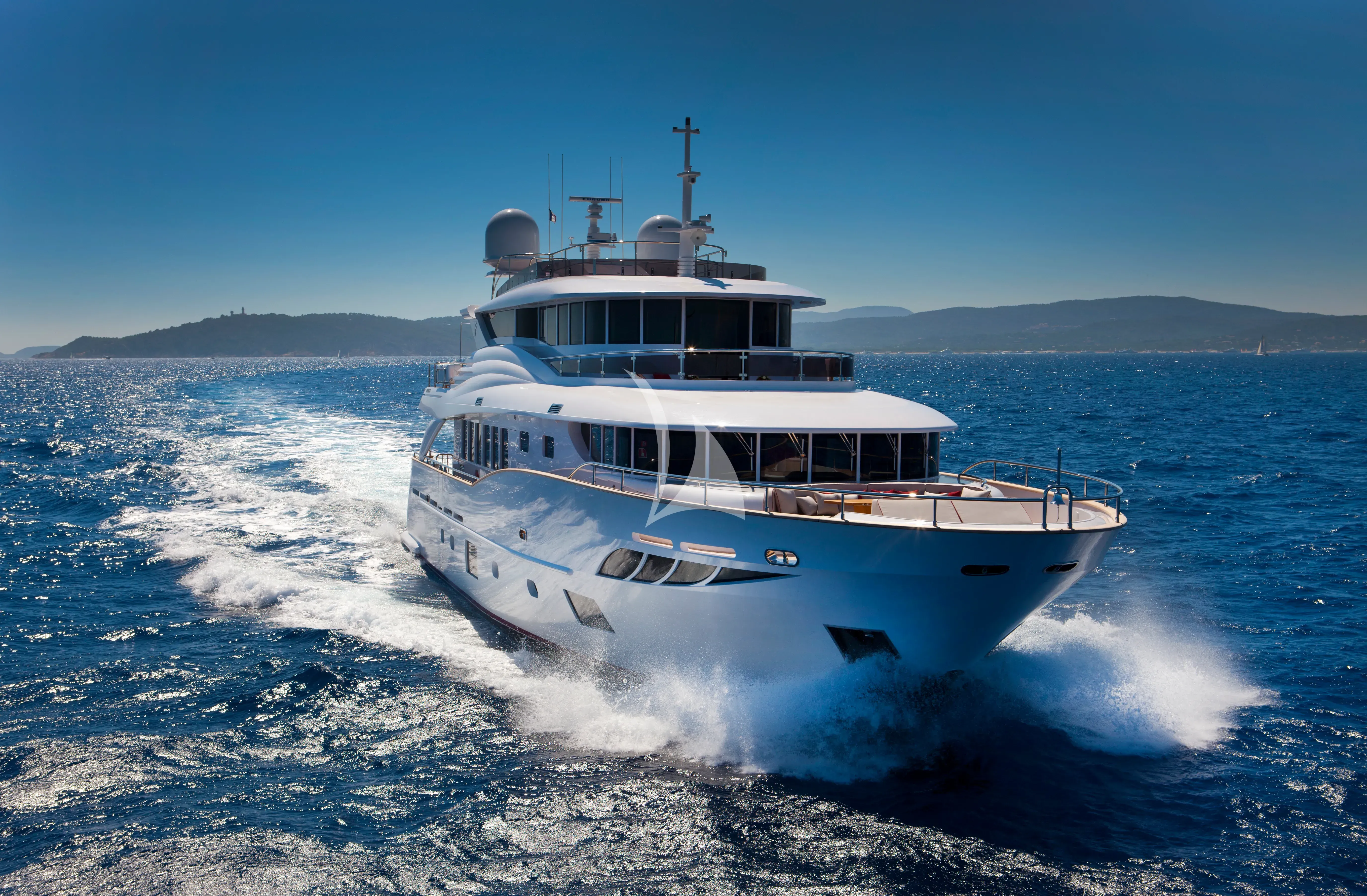 GATSBY yacht photo
