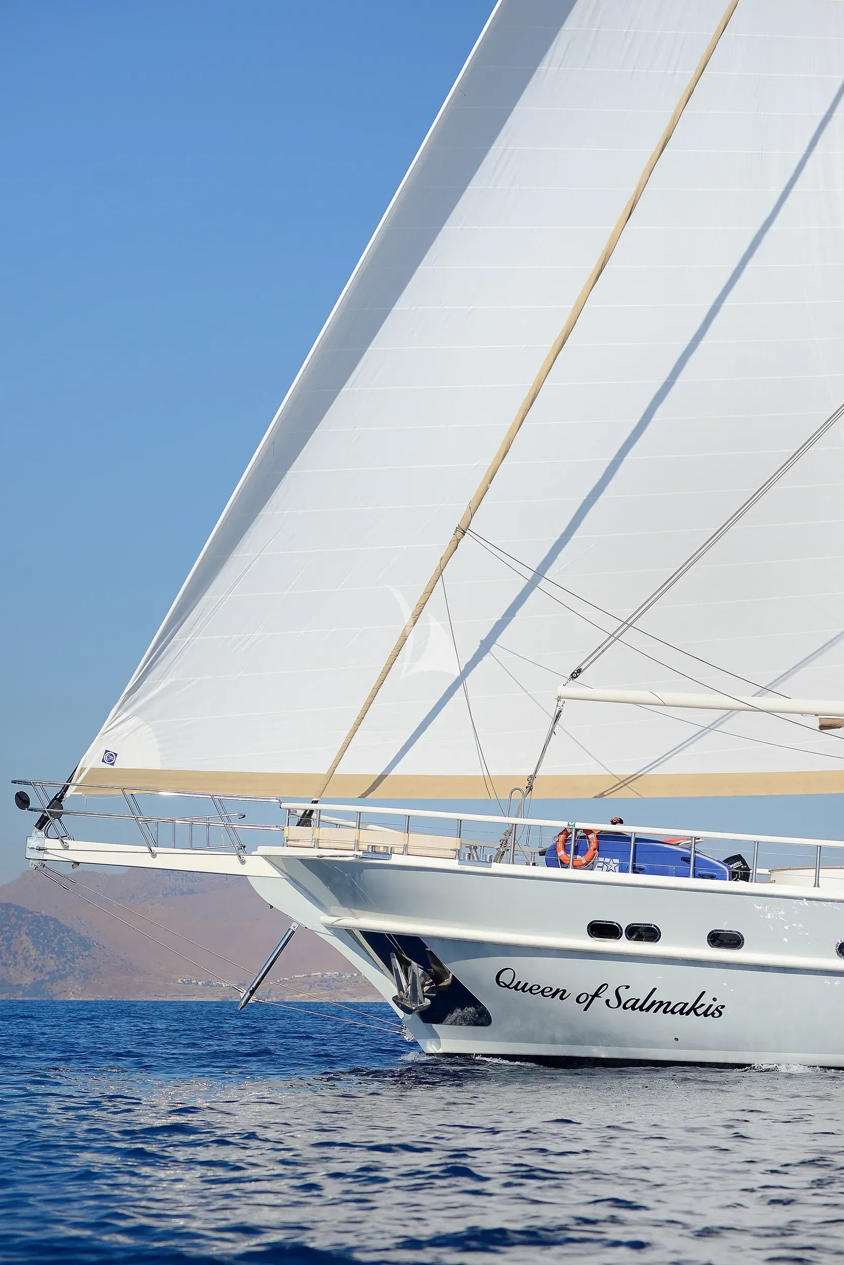 QUEEN OF SALMAKIS yacht photo