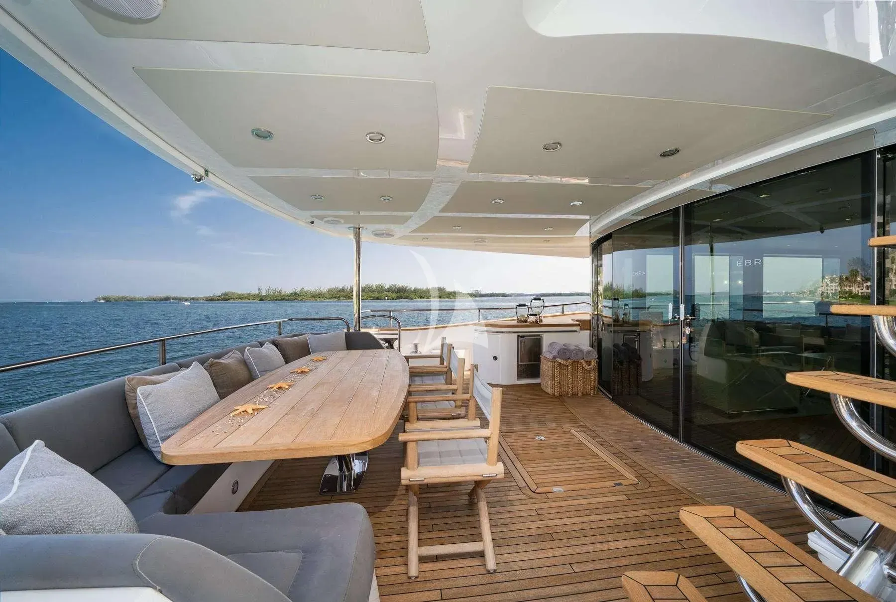 OASIS yacht photo