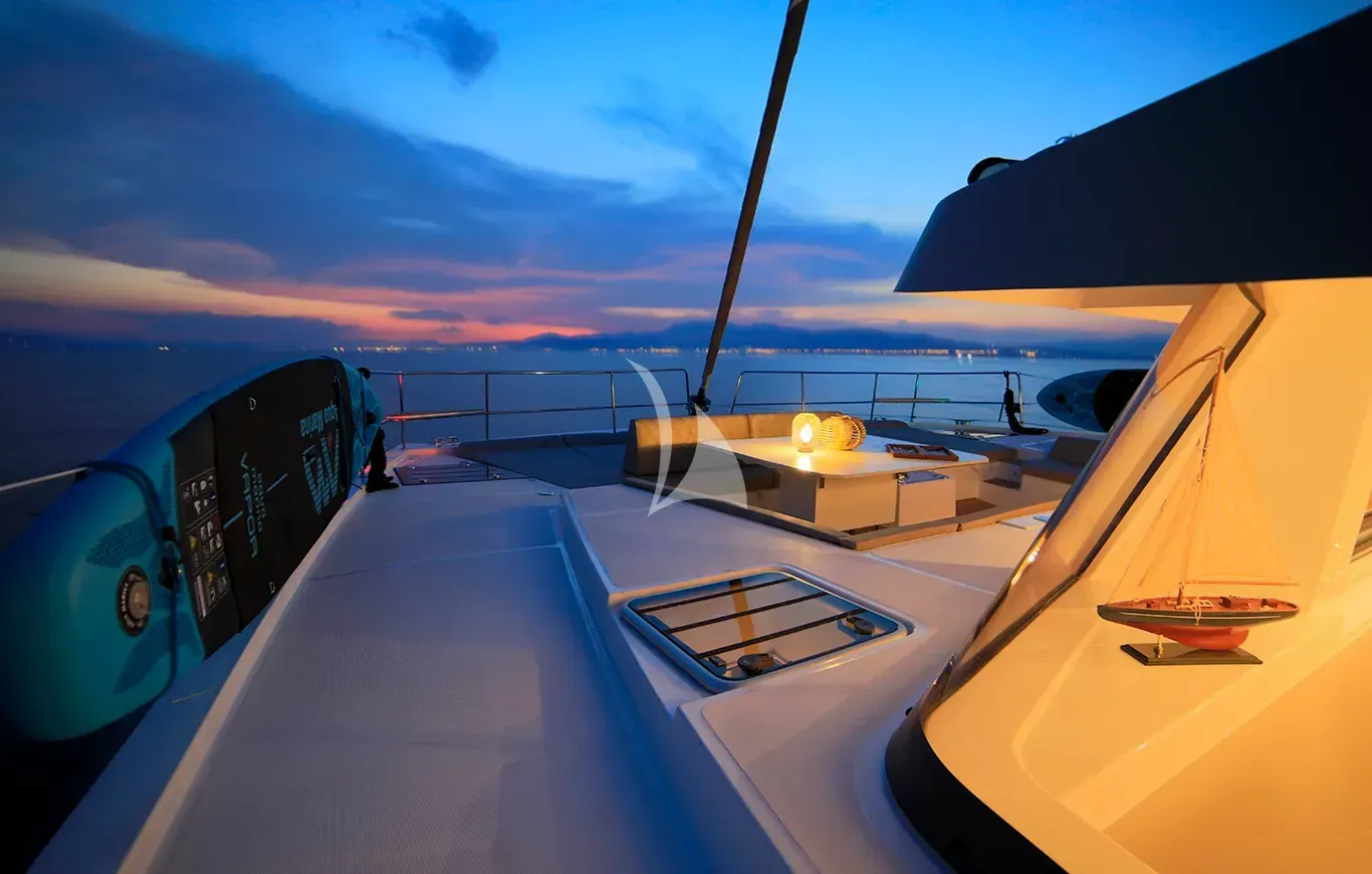 NEW HORIZONS 3 yacht photo