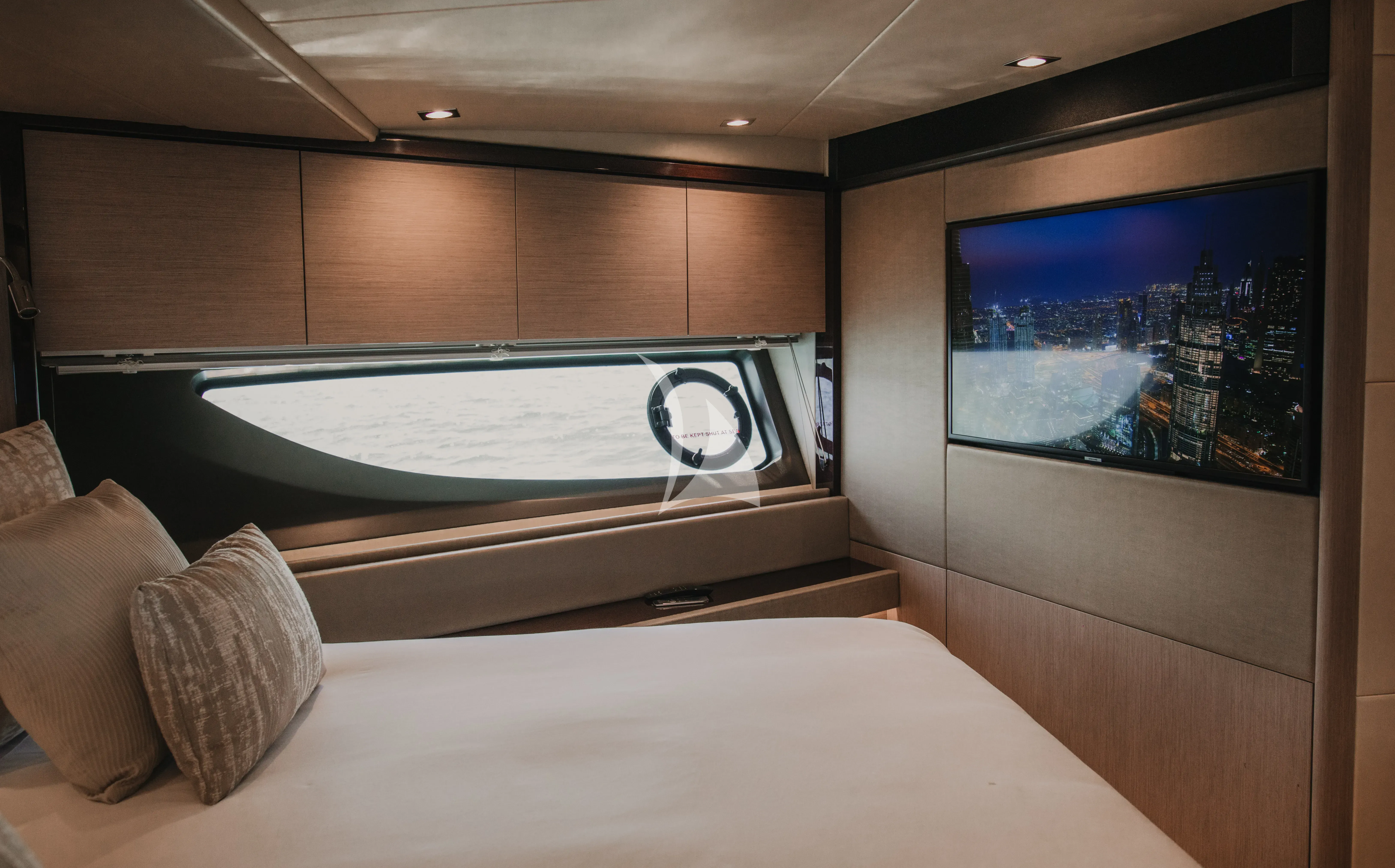 LADY M yacht photo