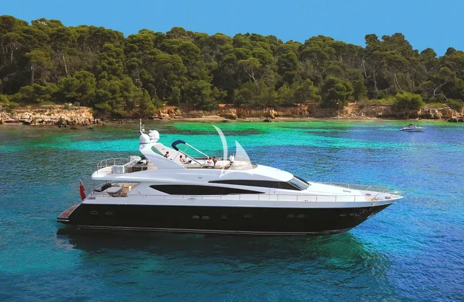 Molly Malone luxury yacht