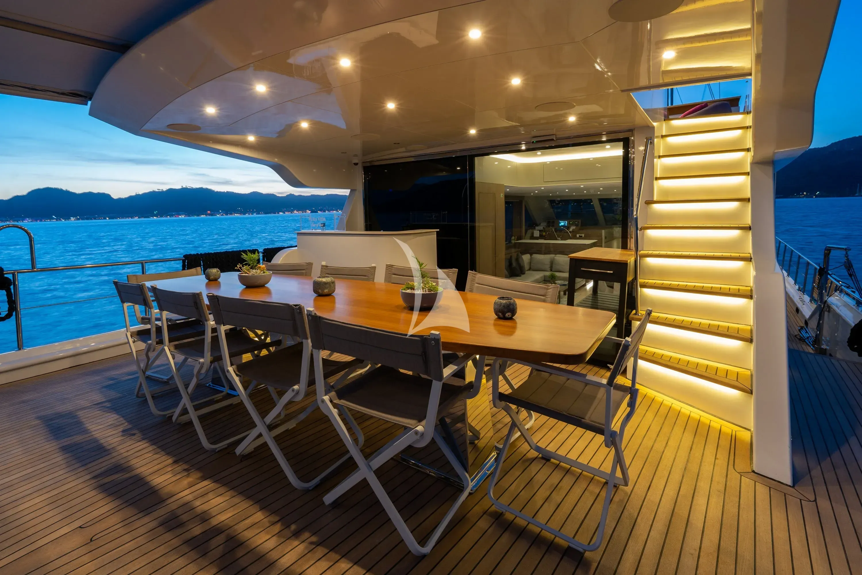 Good Life yacht photo