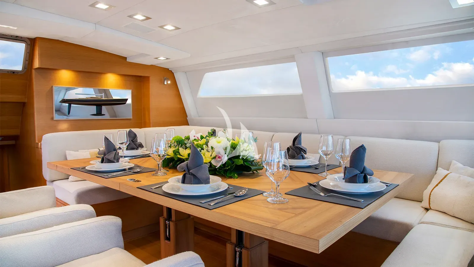 Black Lion - lifestyle 8