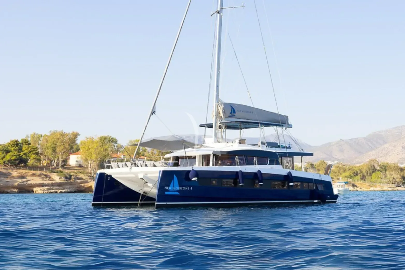 NEW HORIZONS 4 luxury yacht