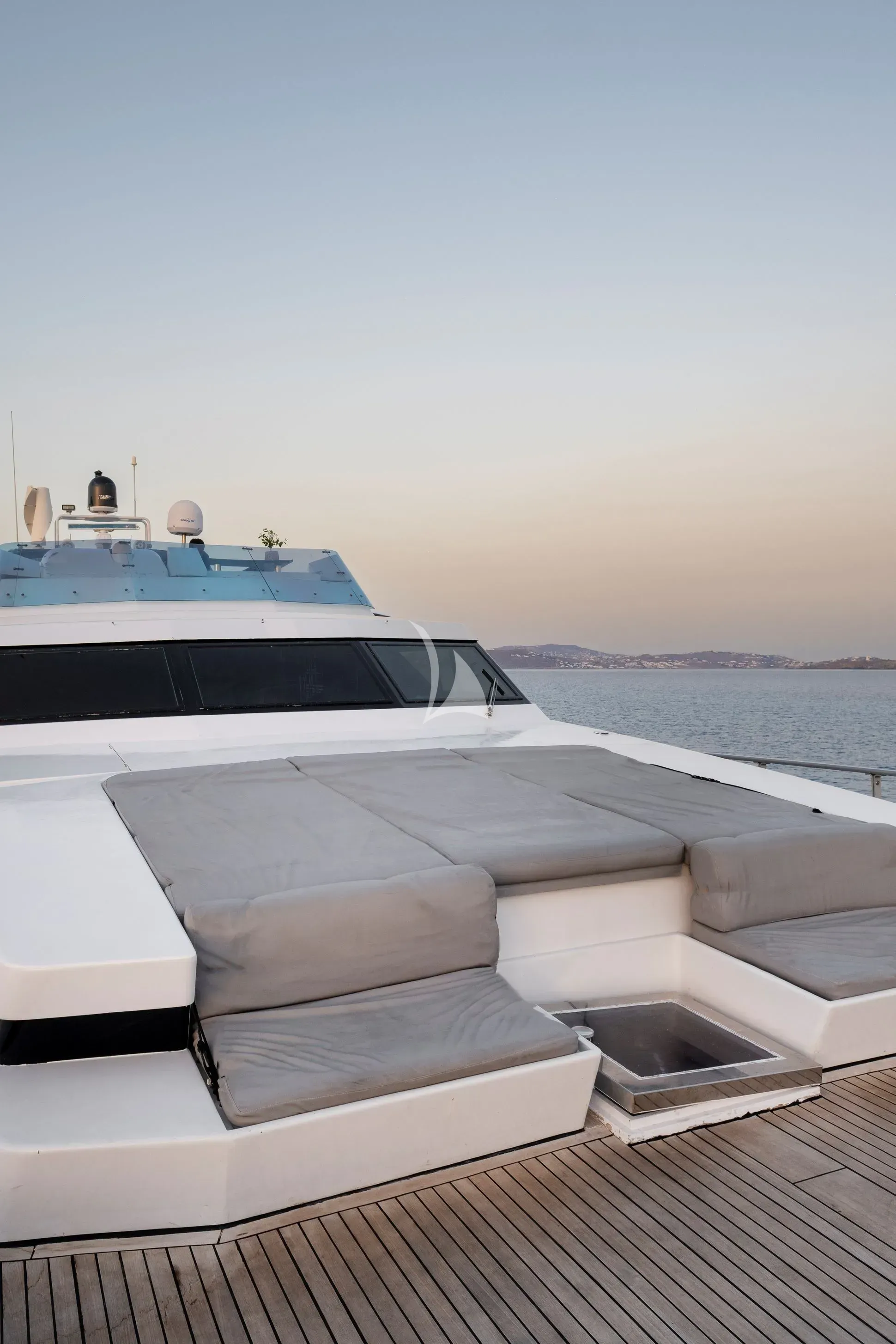 SHIVA yacht photo
