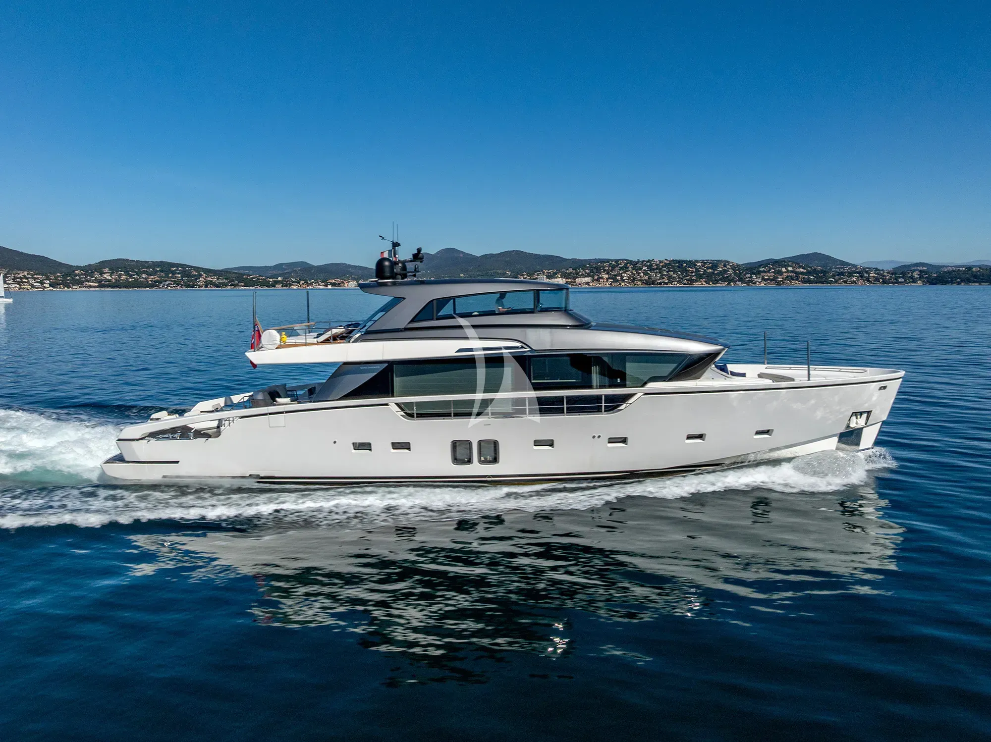 BELLE DE NUIT luxury yacht