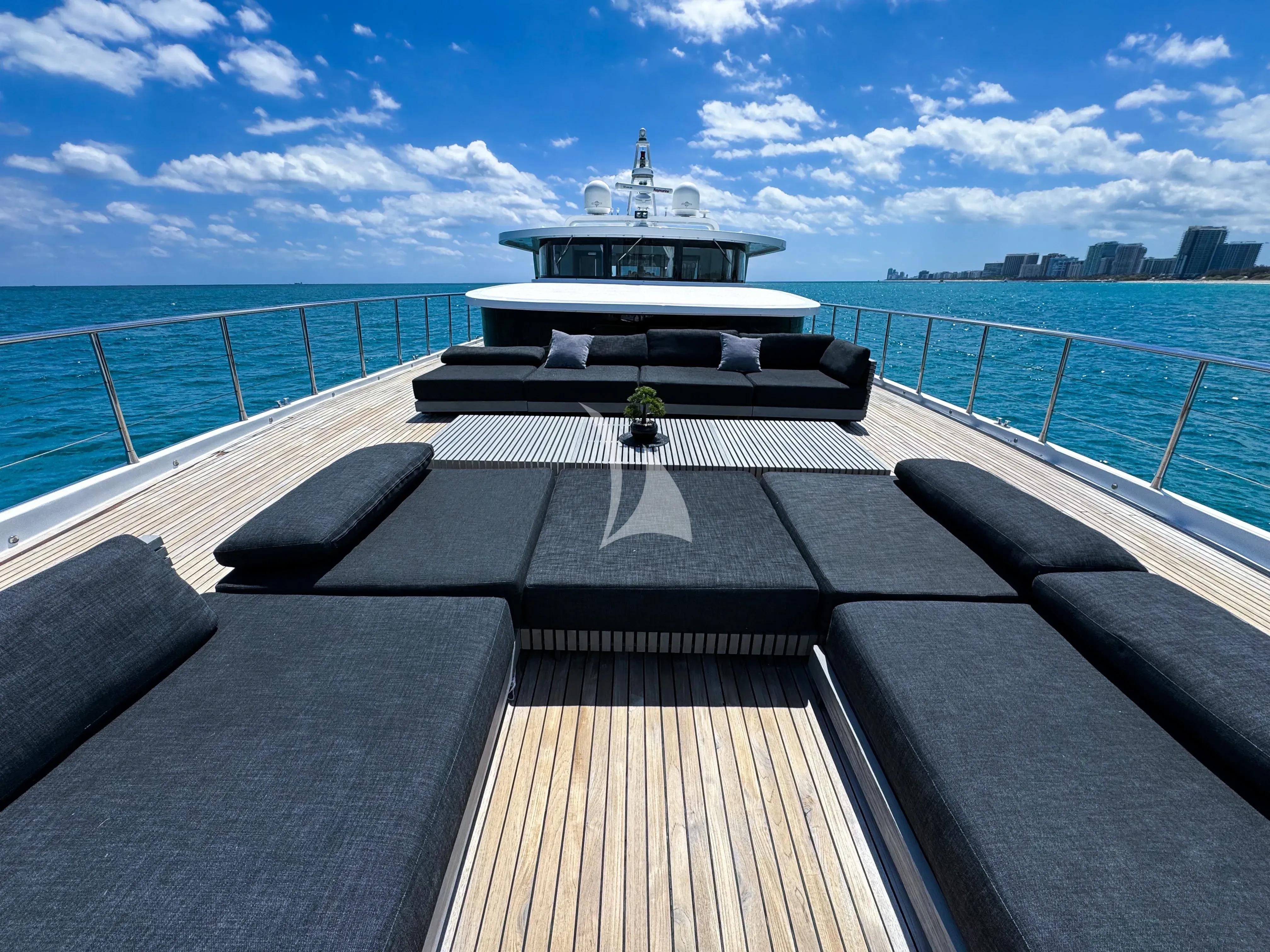 PRIVILEGE yacht photo