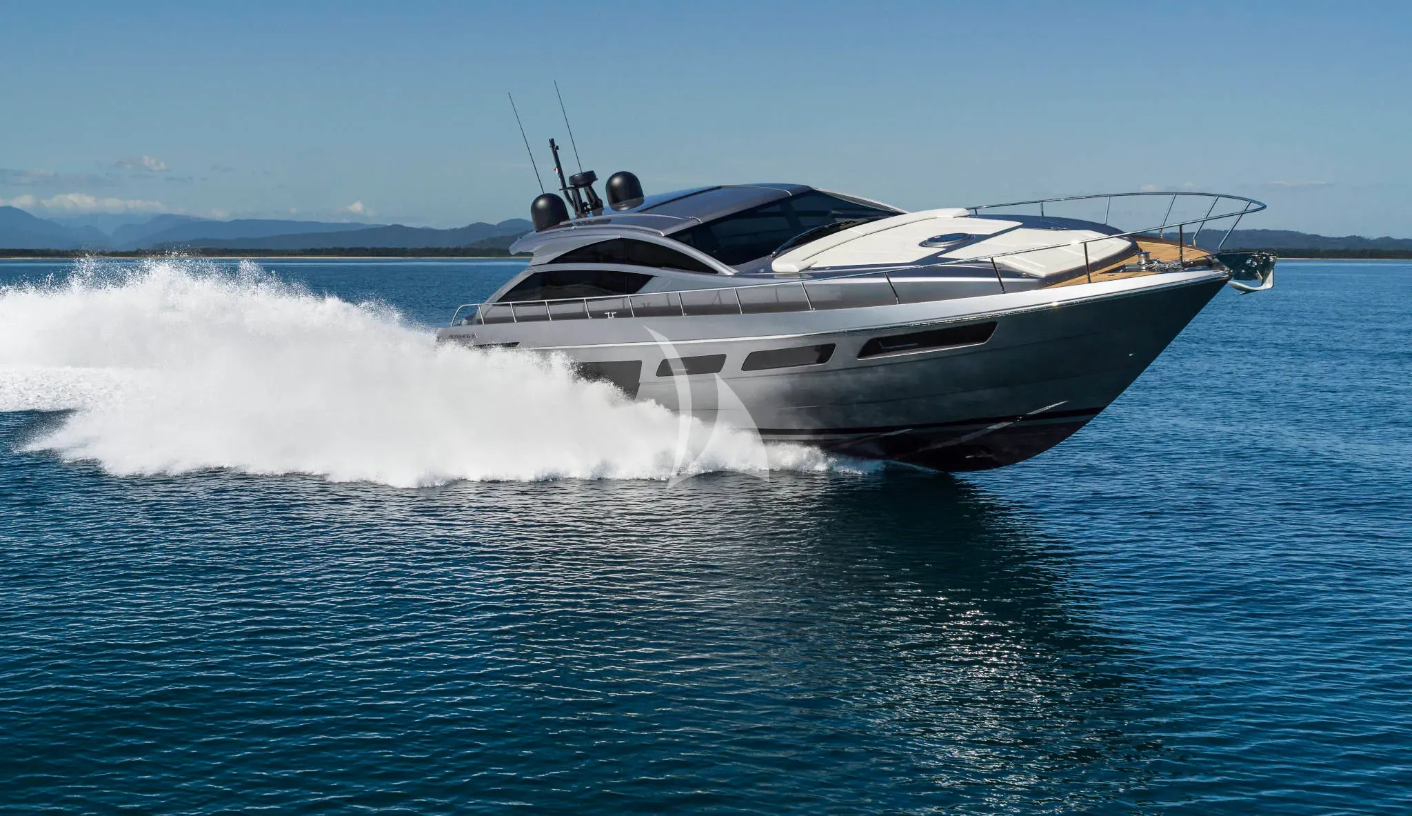 SAINTS yacht photo
