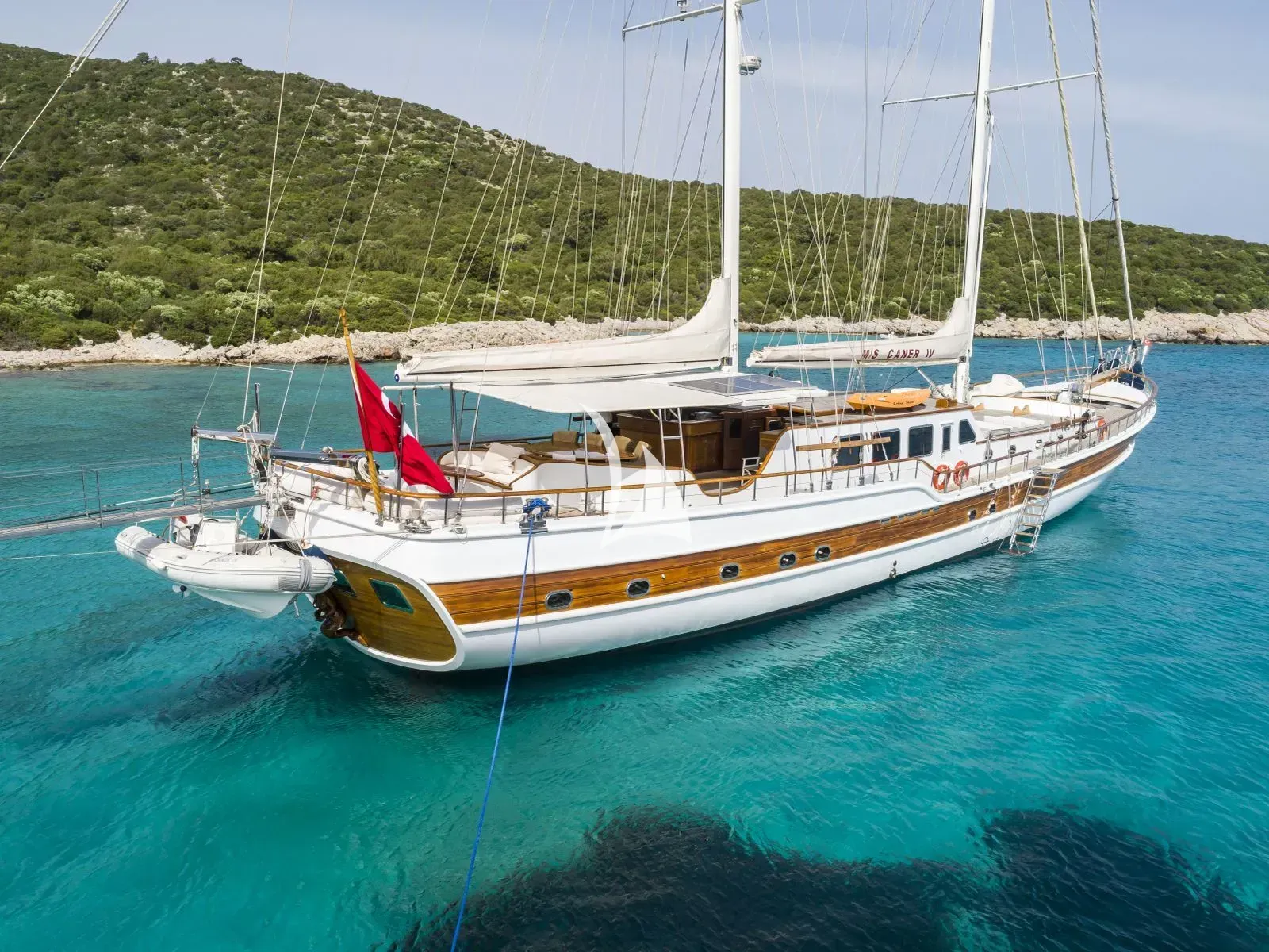 CANER IV yacht photo