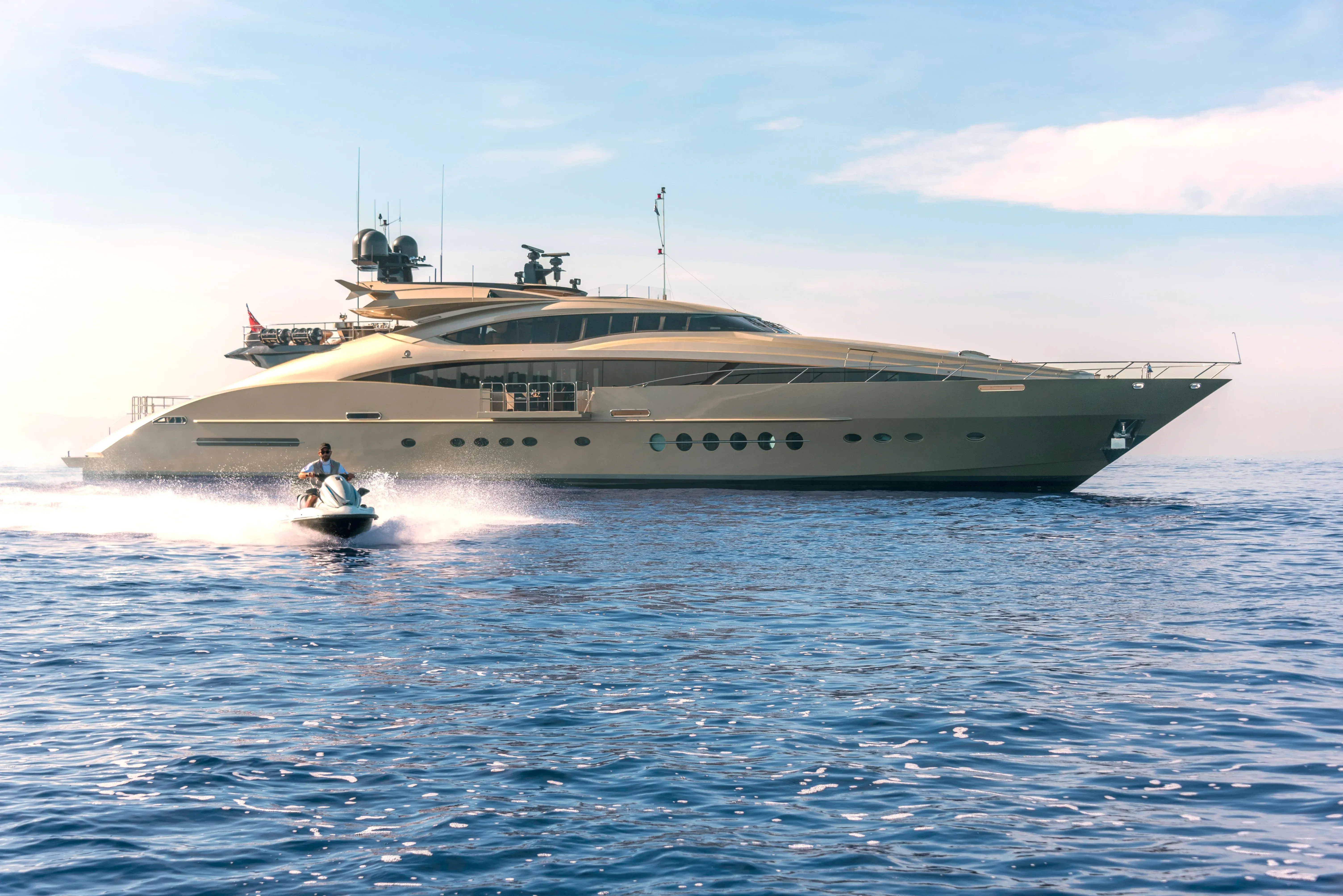 HOKULANI luxury yacht