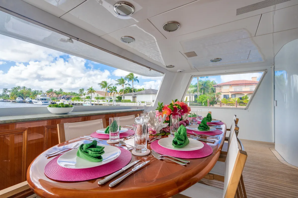 CHANSON yacht photo