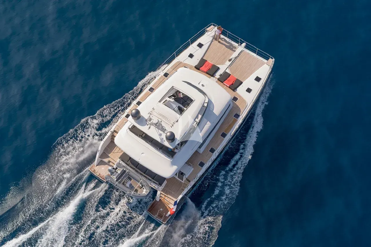 CUTE LITTLE CAT luxury yacht