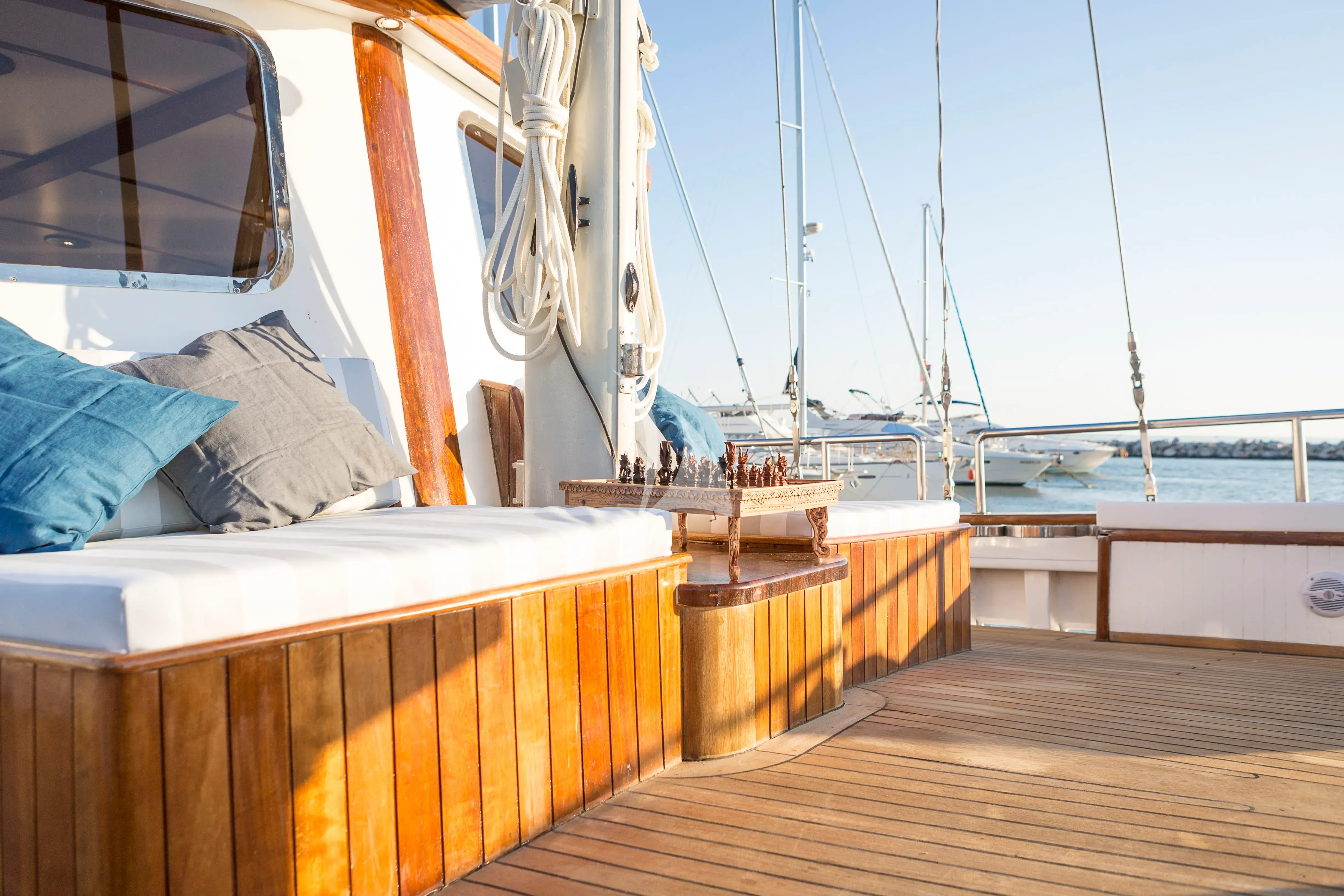 COSMOS yacht photo