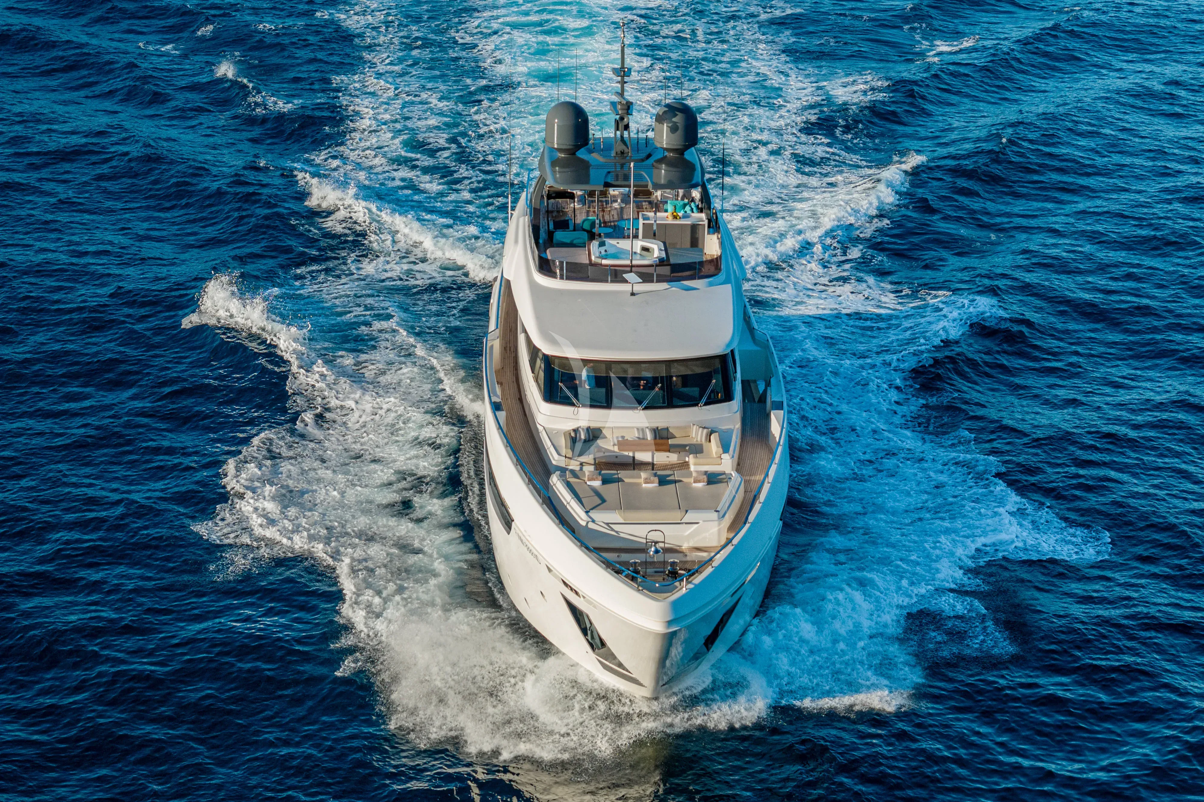 SOUTH yacht photo