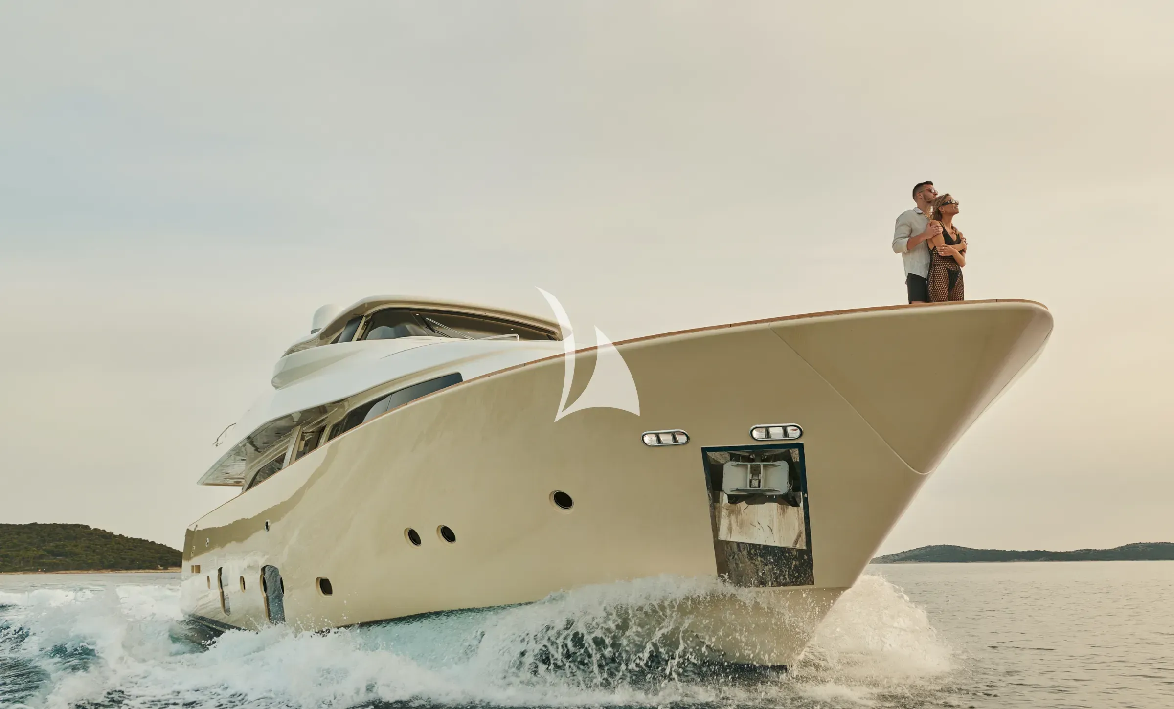 FRIEND'S BOAT luxury yacht