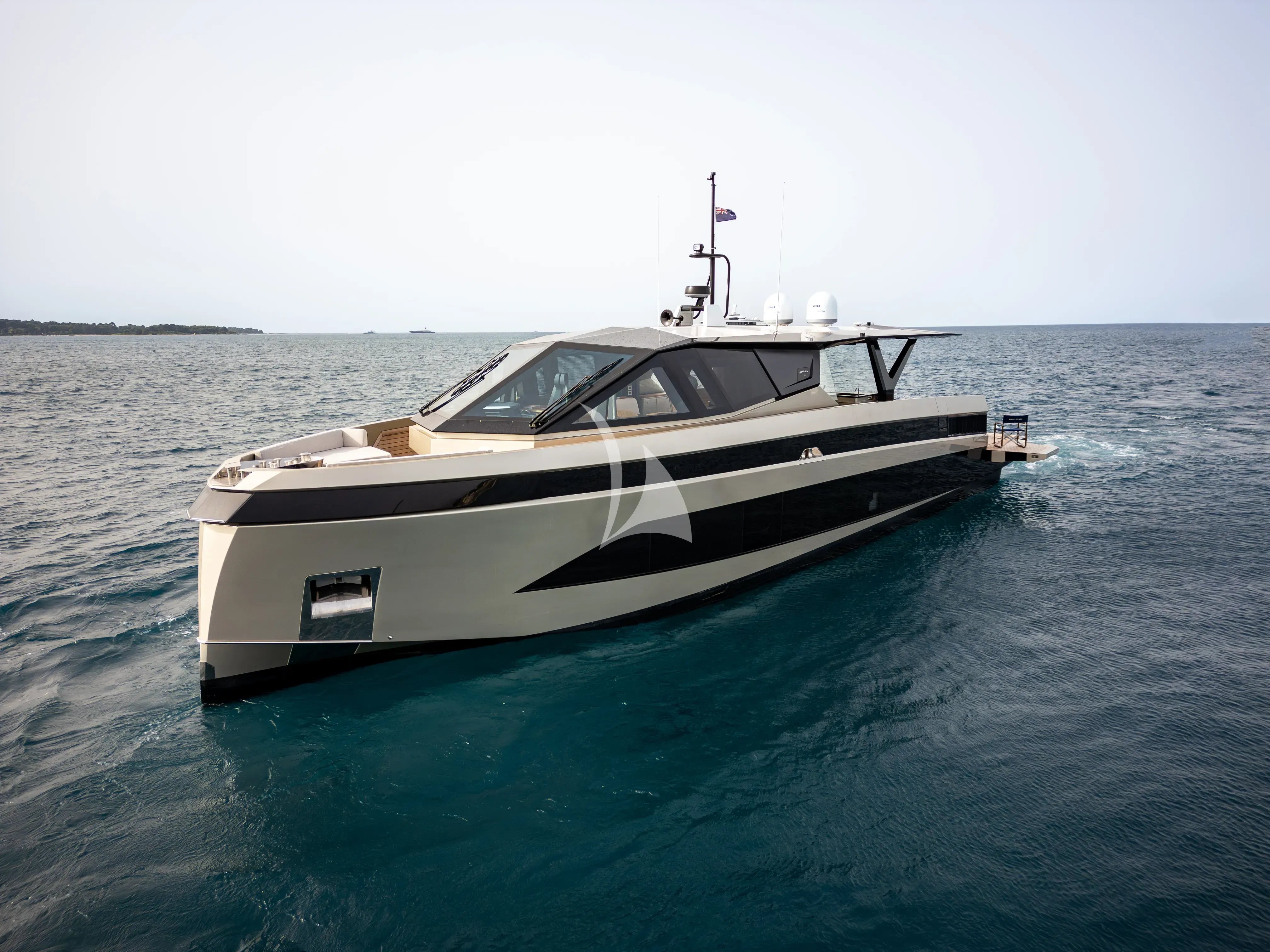 Moonraker 3 yacht photo
