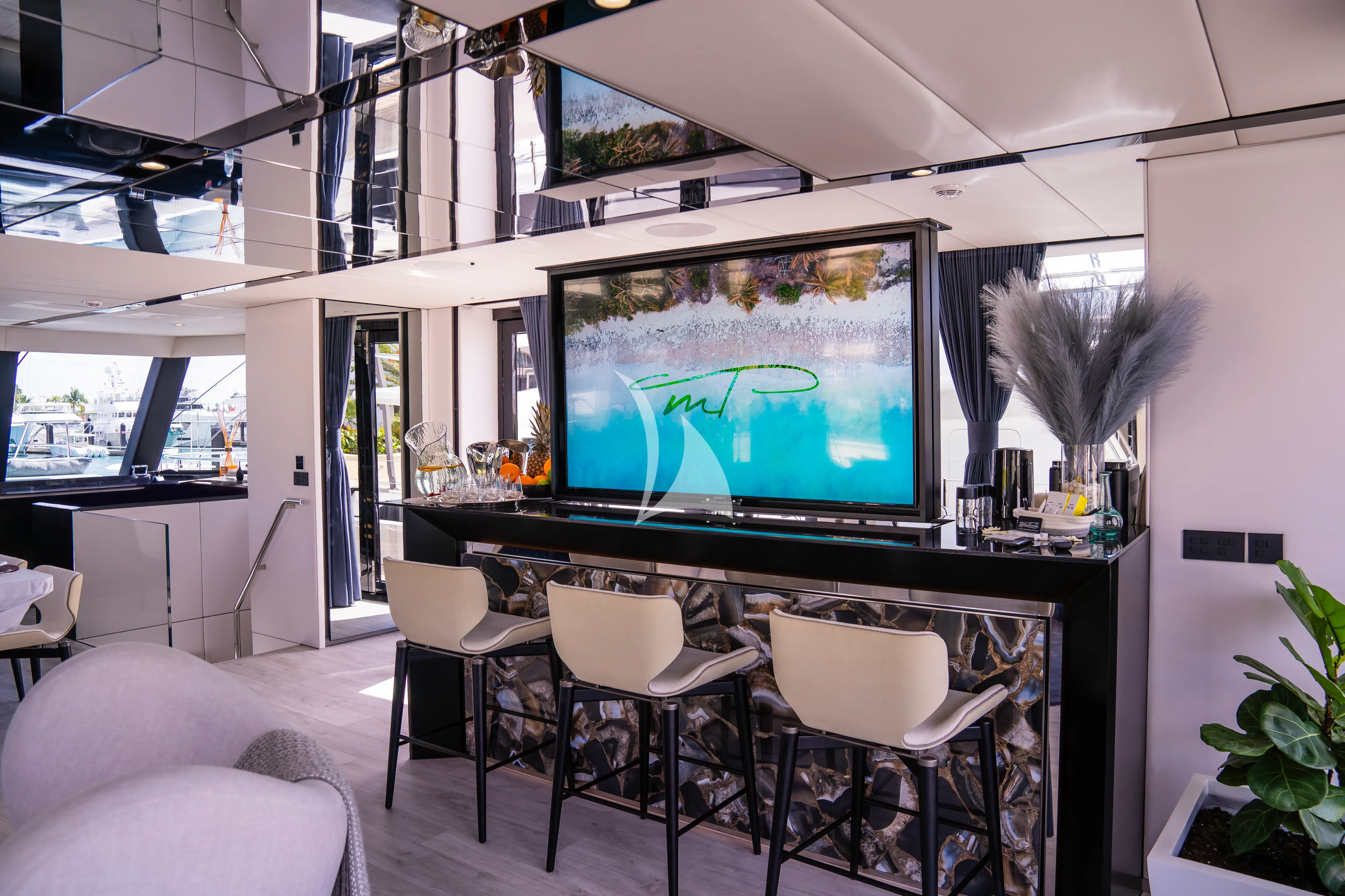 MARIA THERESE - photo 6