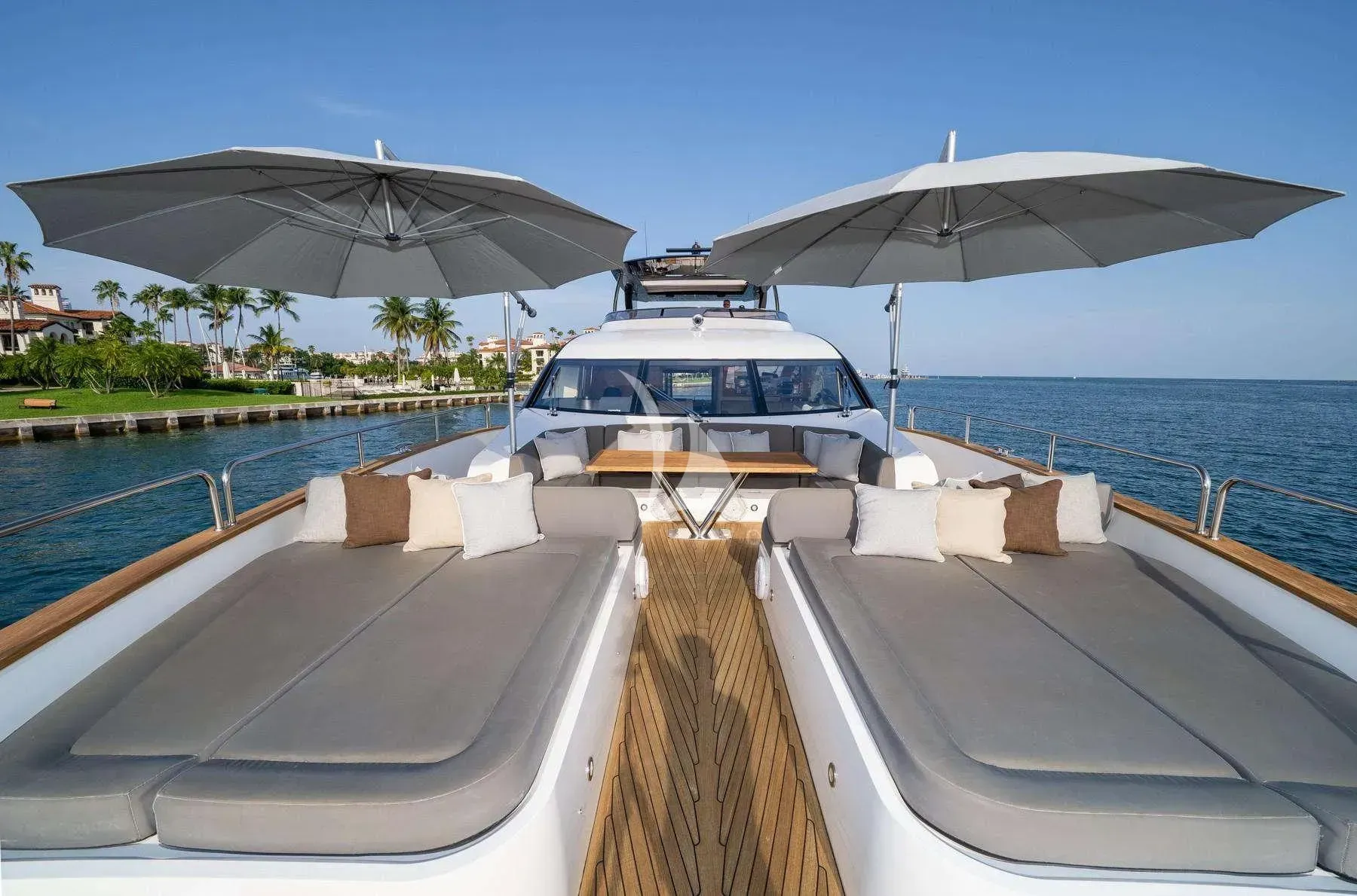 OASIS yacht photo