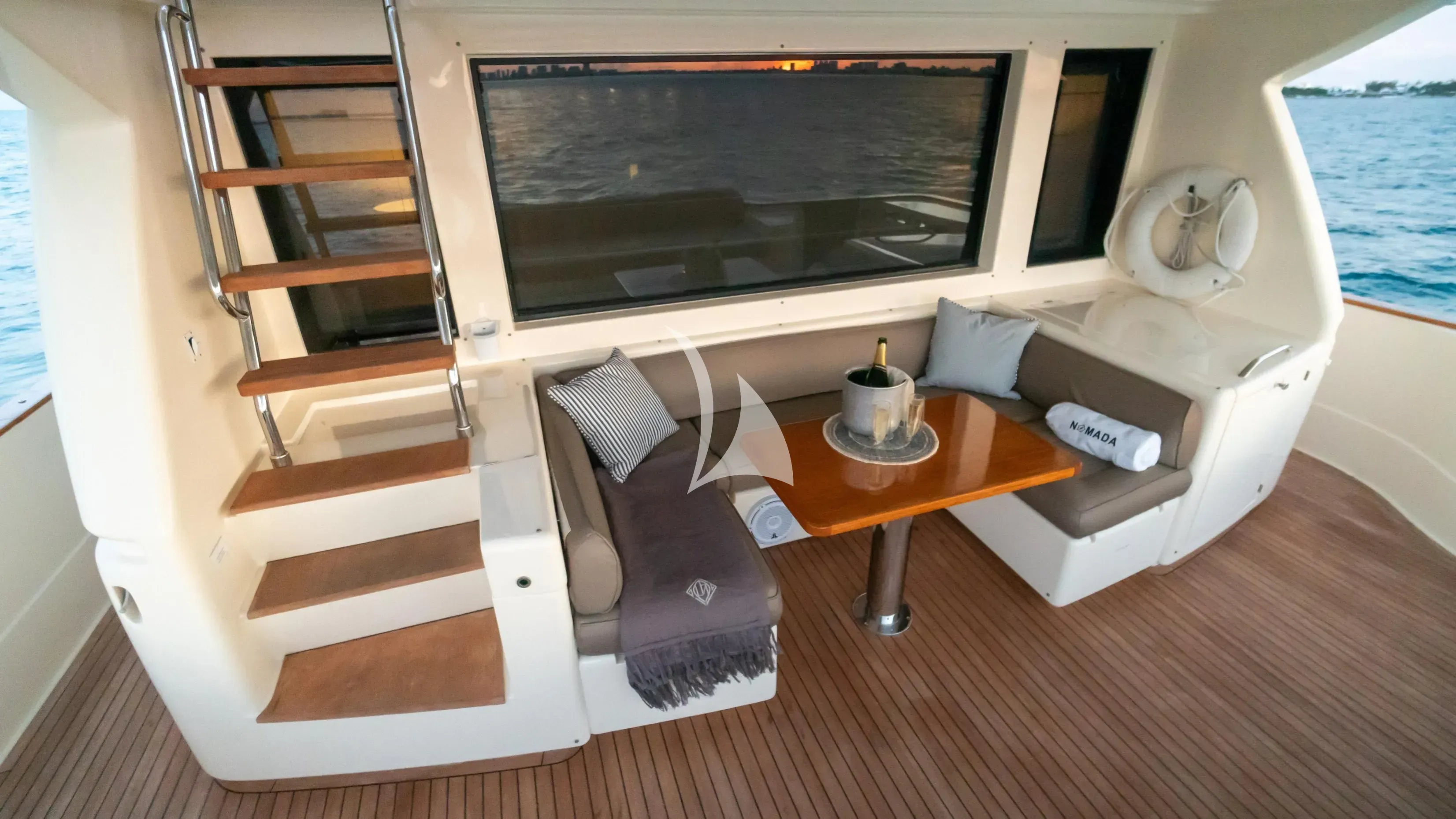 NOMADA yacht photo