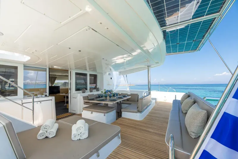 ROYAL FLUSH yacht photo