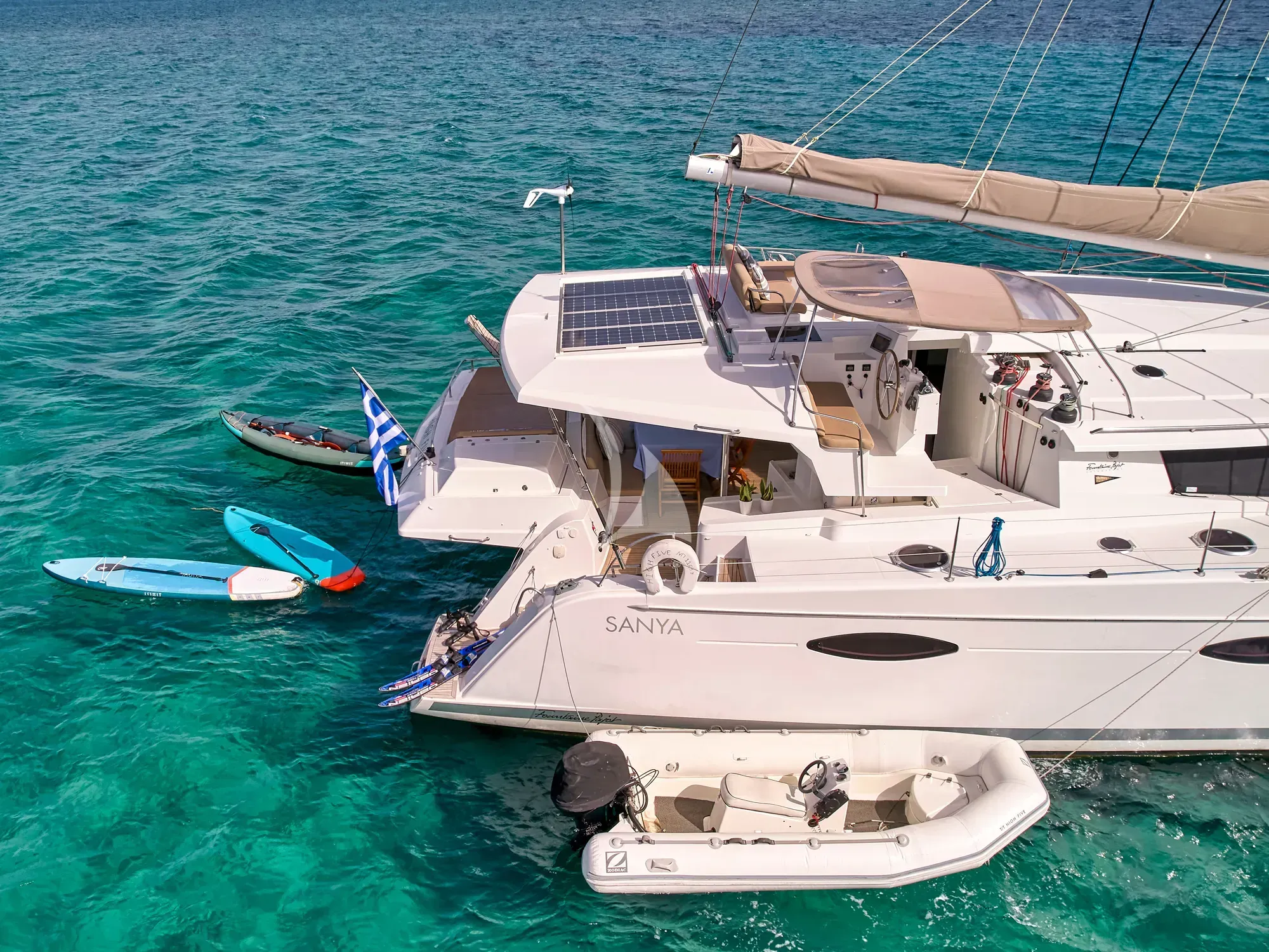 HIGH FIVE yacht photo