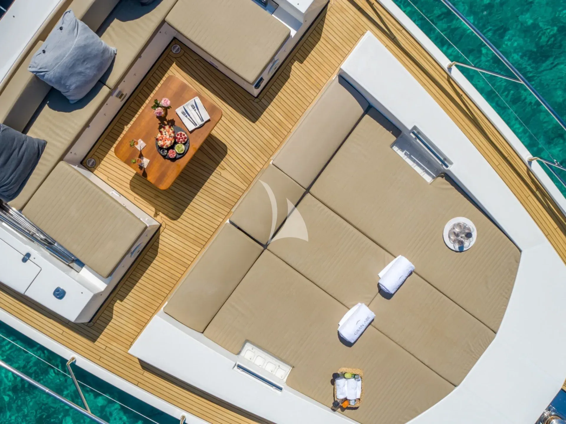 GRAN ABE II yacht photo