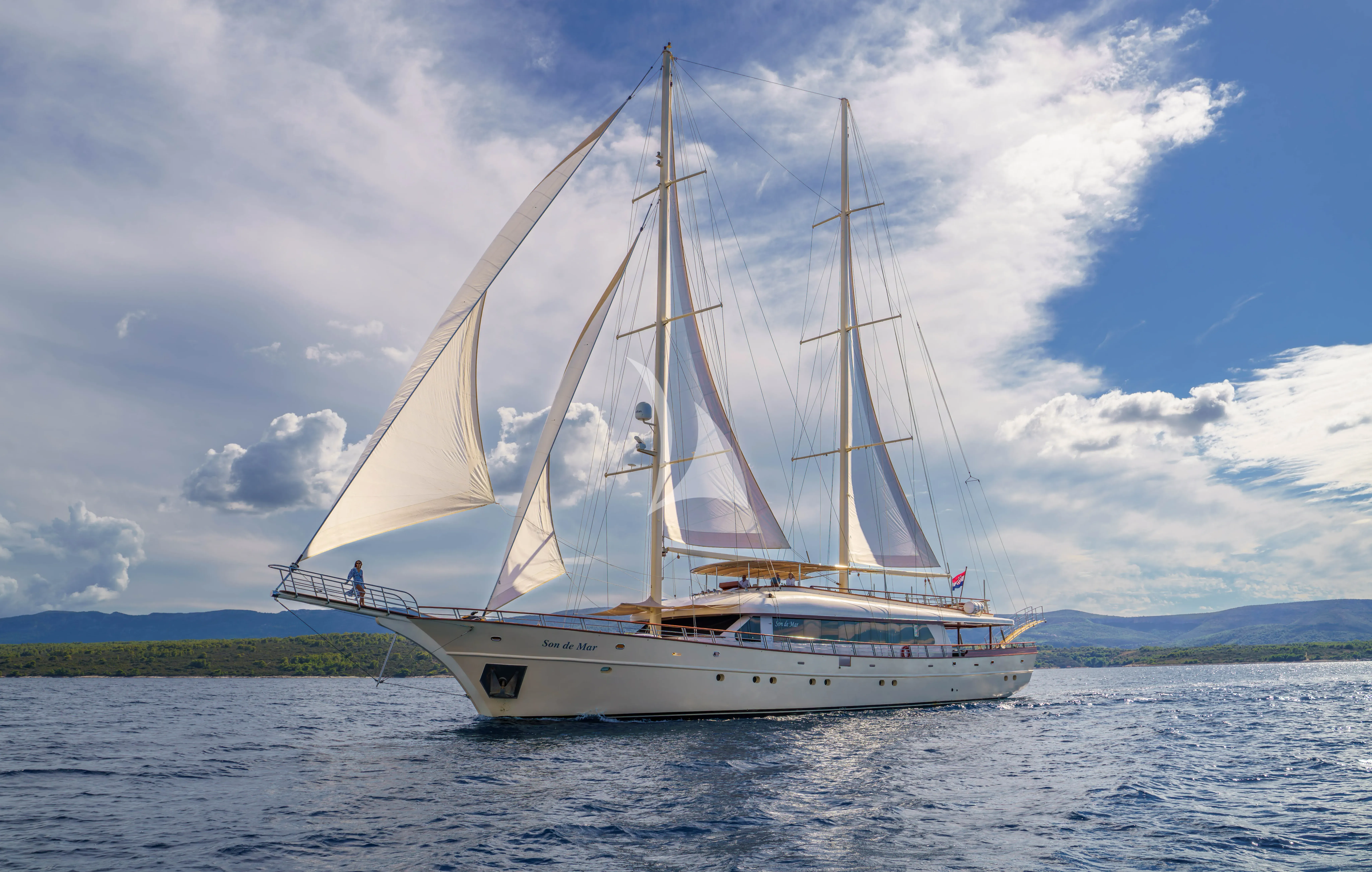 SON DE MAR luxury yacht