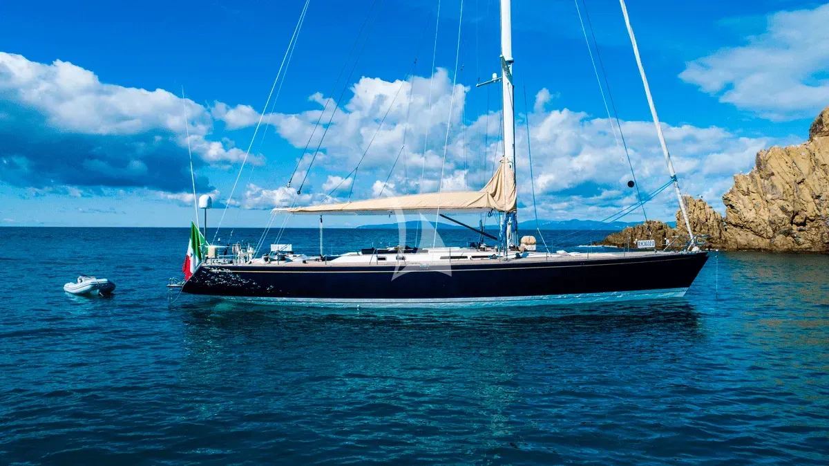 Class IV yacht photo