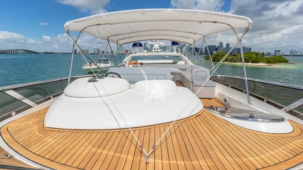 Giuli yacht photo