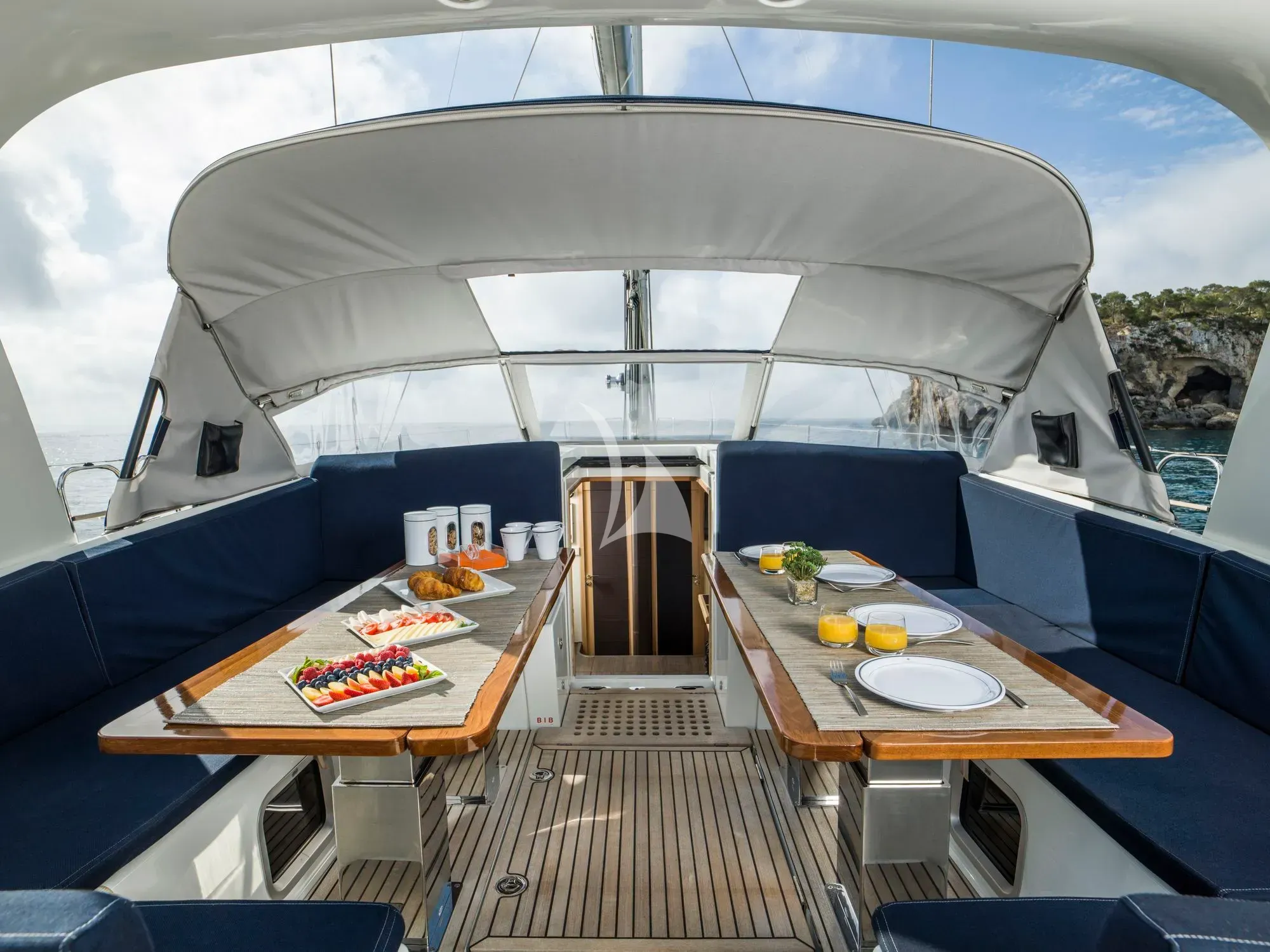 THEA yacht photo