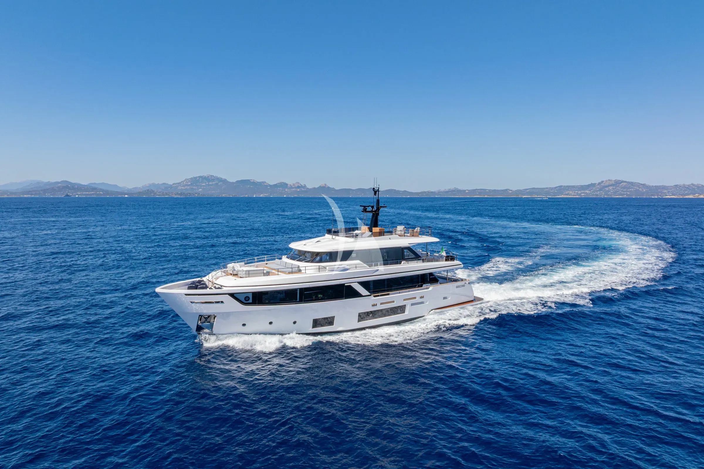TWINS yacht photo