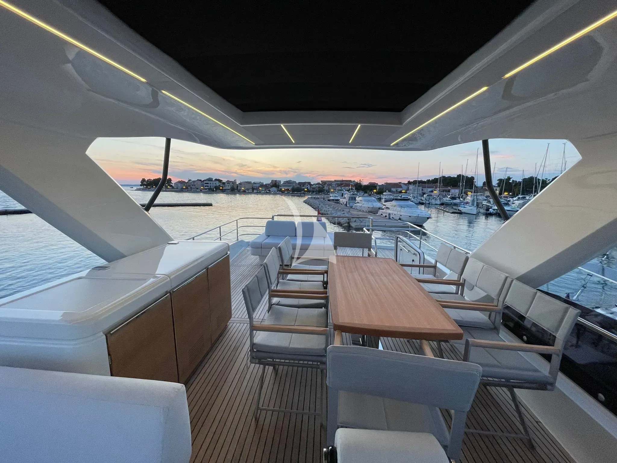 BAZINGA yacht photo