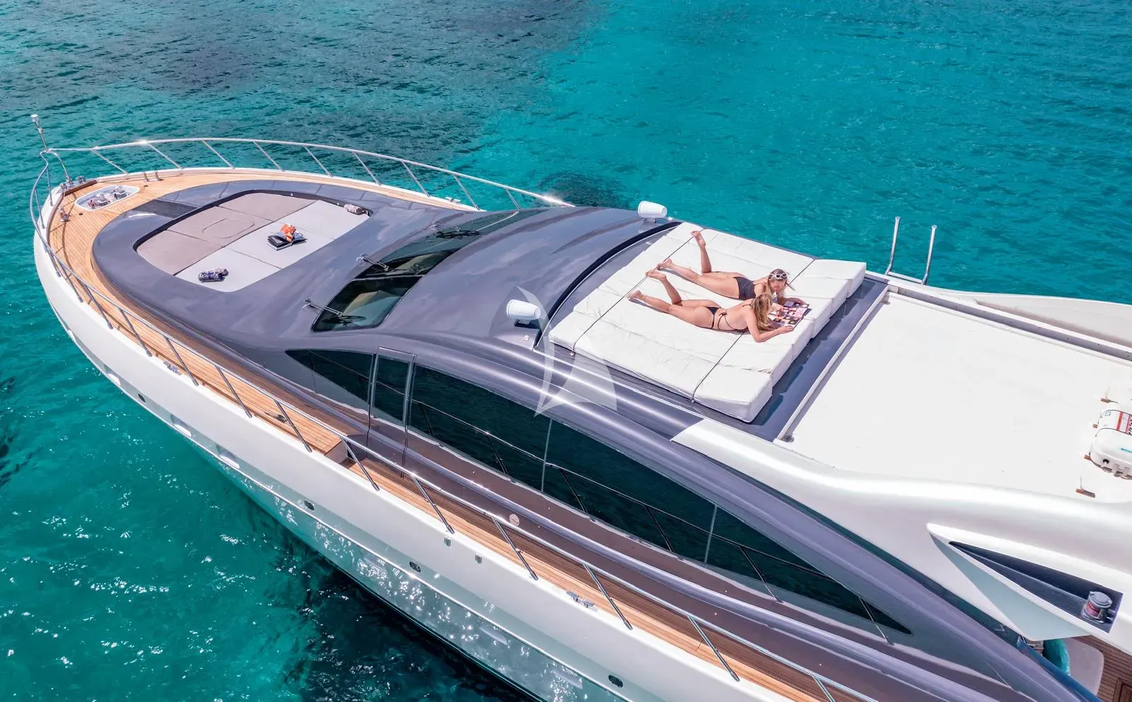 SMILE yacht photo