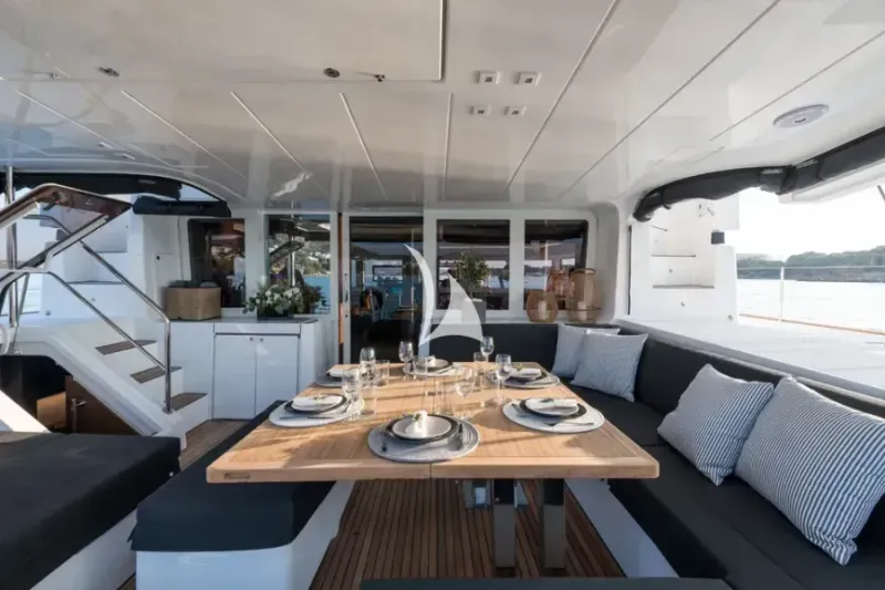 NOMAD yacht photo