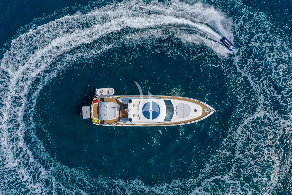 PHOENIX yacht photo