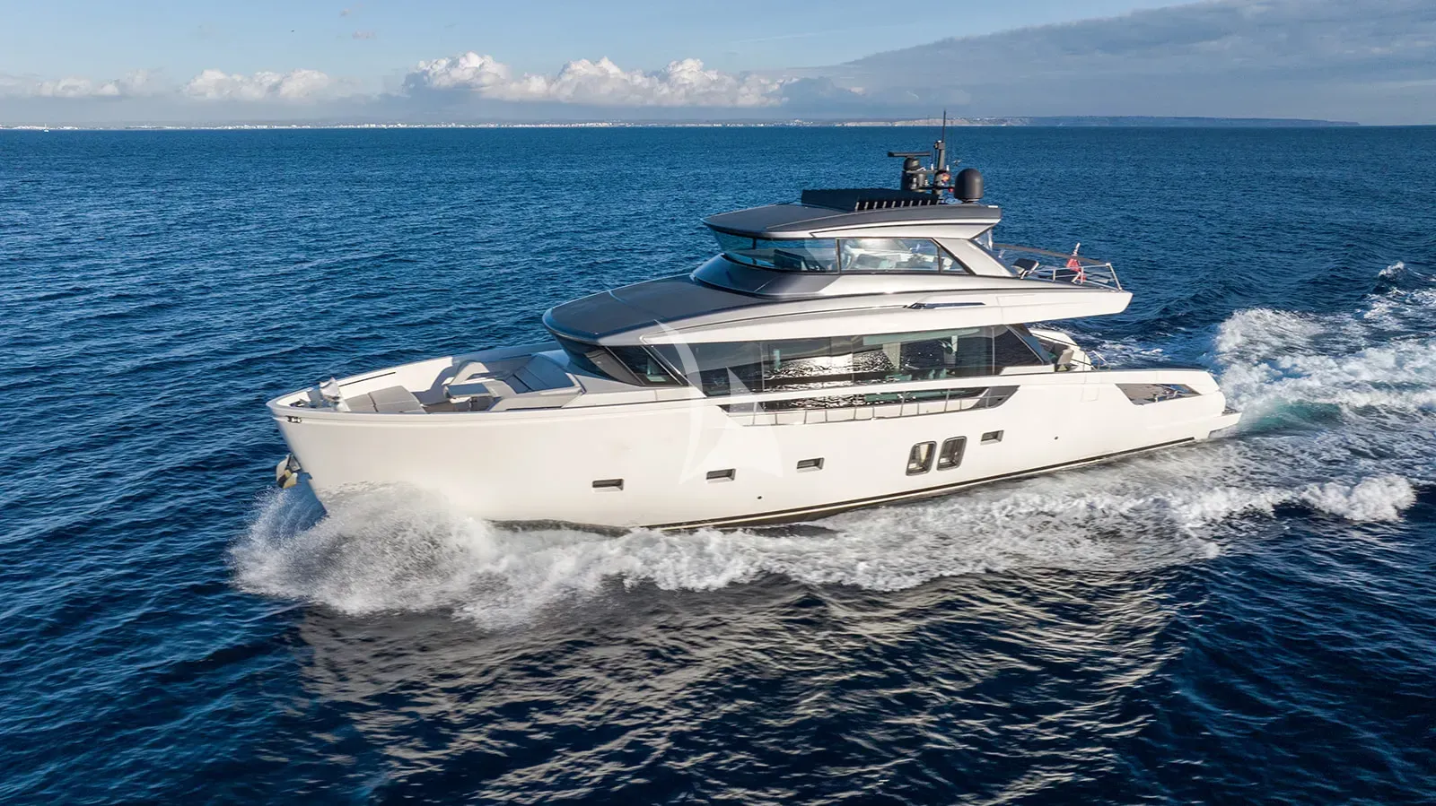 CLOUD IX luxury yacht
