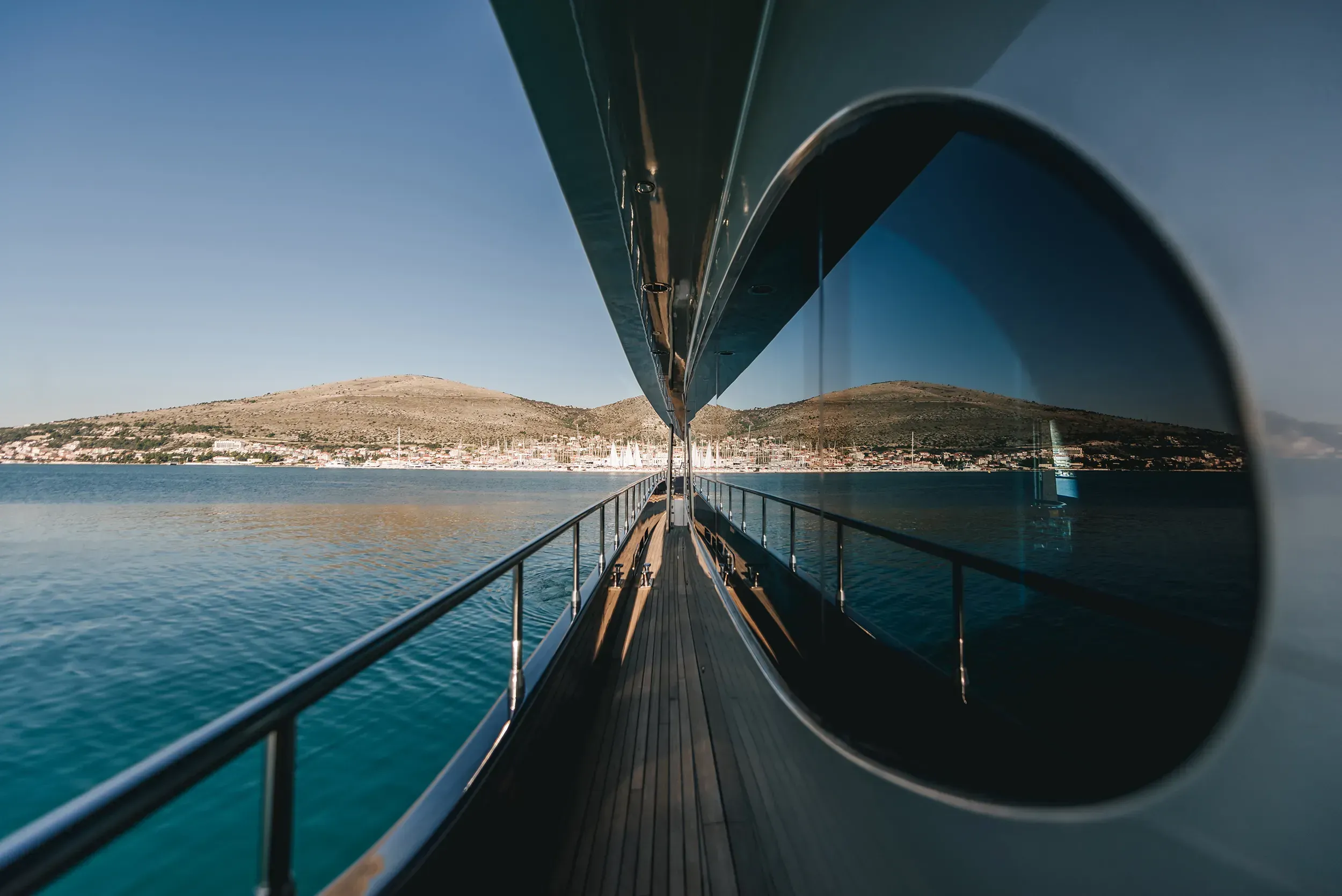ONE BLUE yacht photo