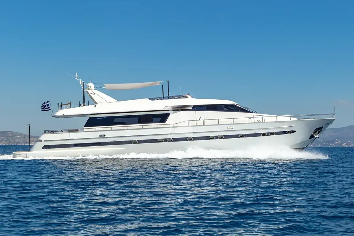 THE BIRD yacht photo
