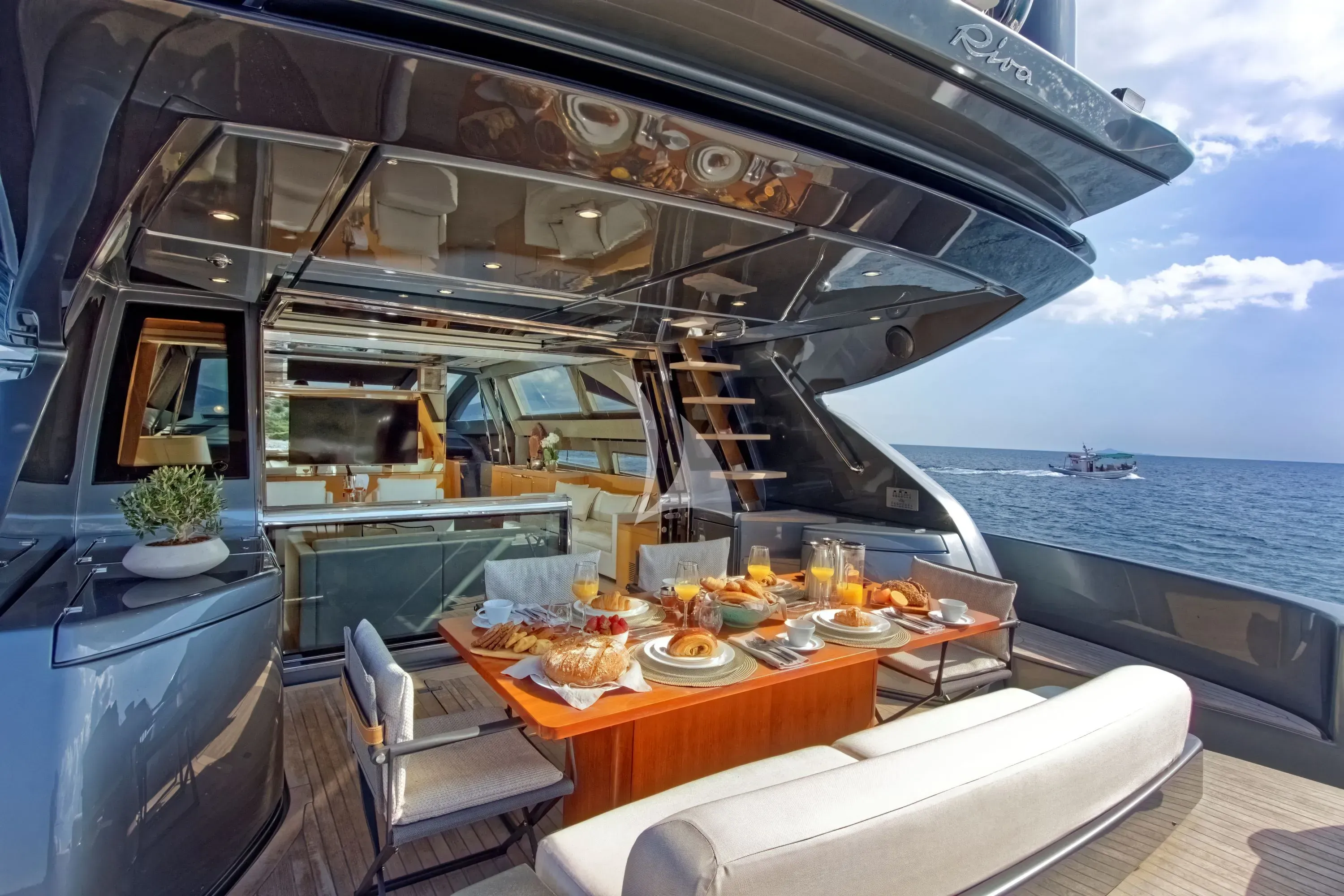 WHATEVER yacht photo