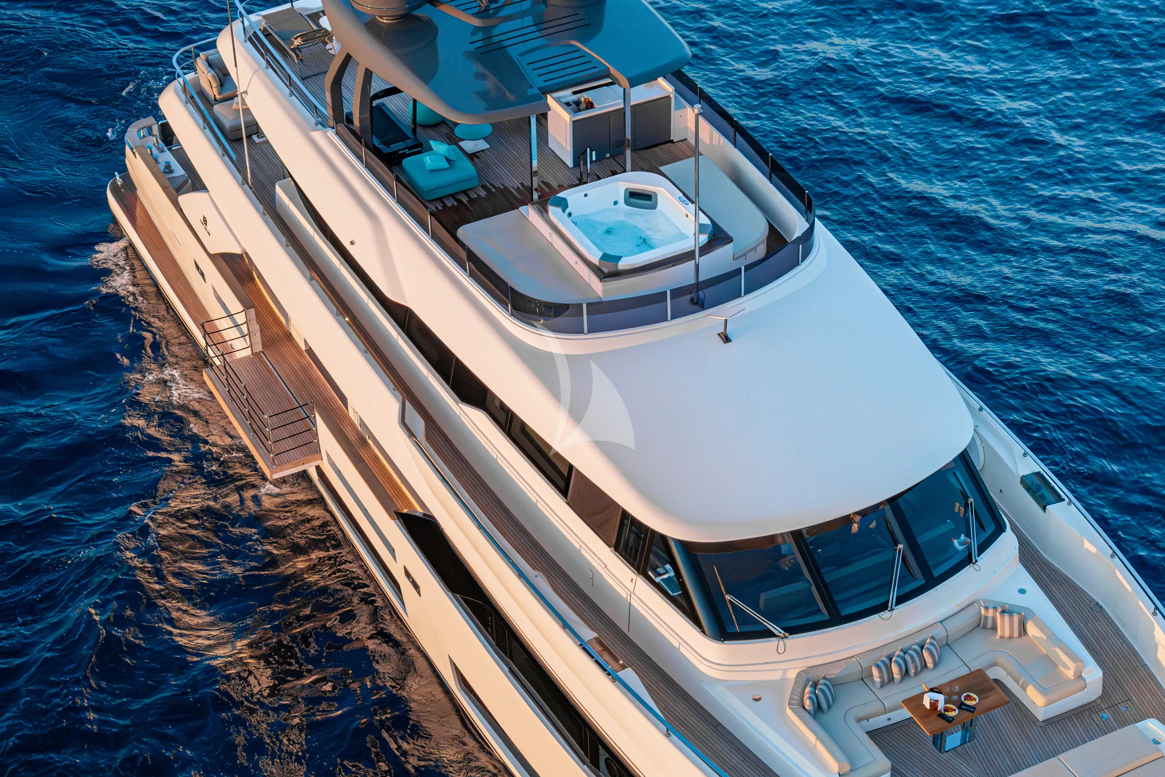 SOUTH yacht photo