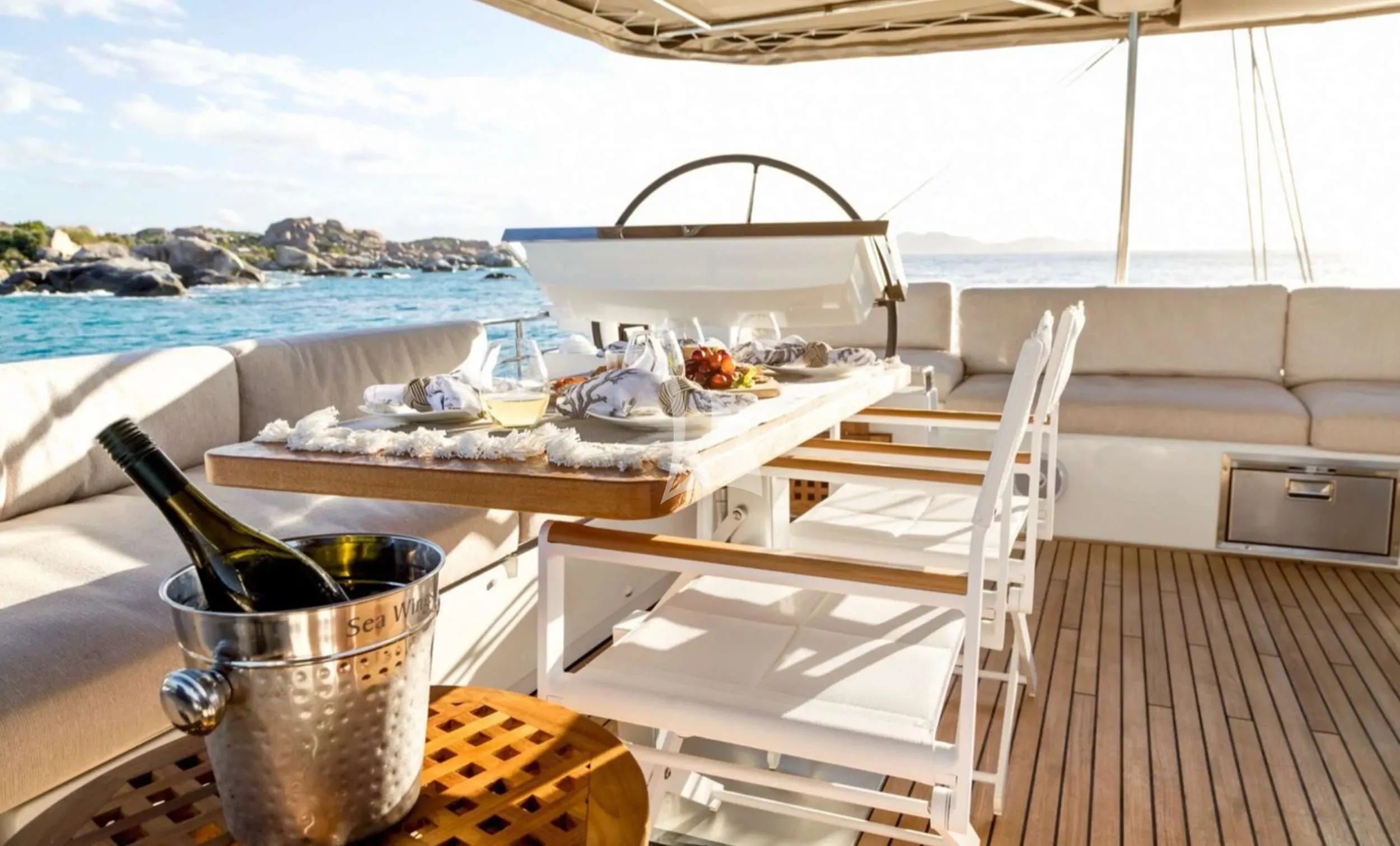 Akasha yacht photo