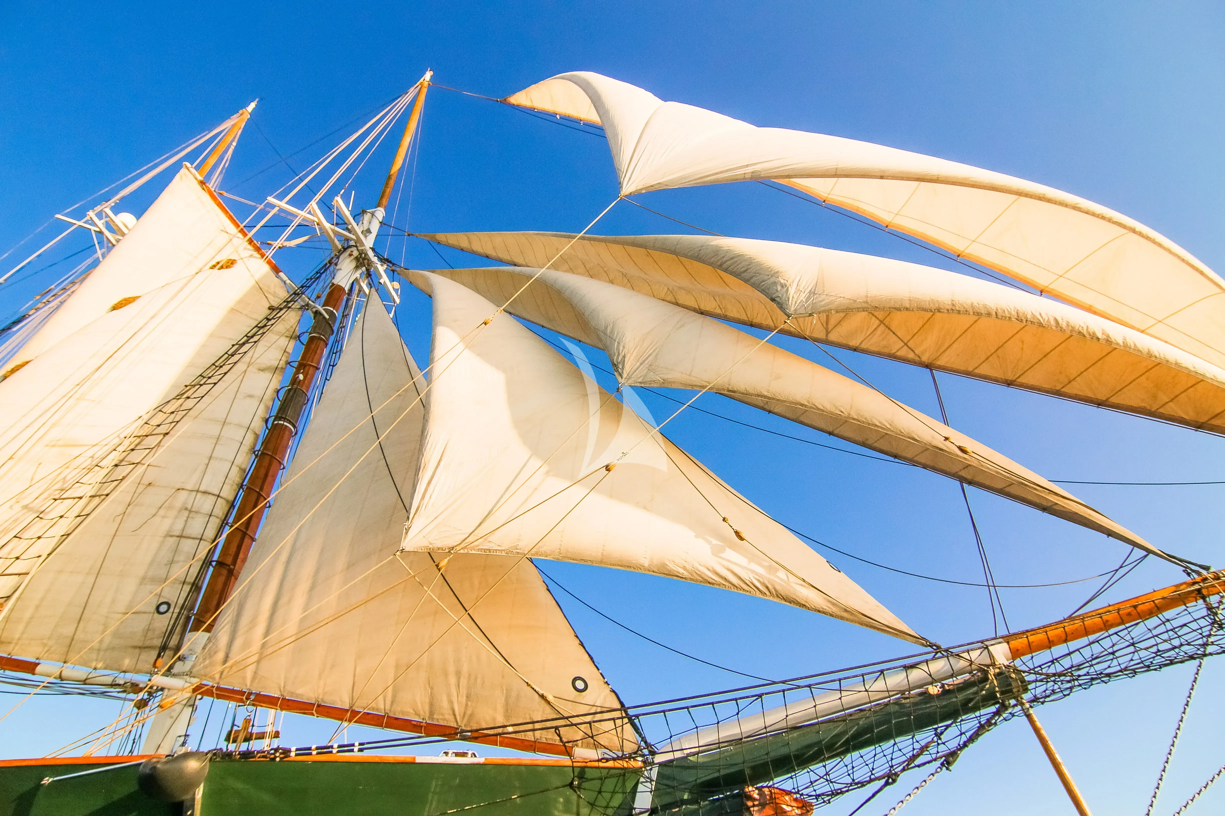 ARKTOS yacht photo