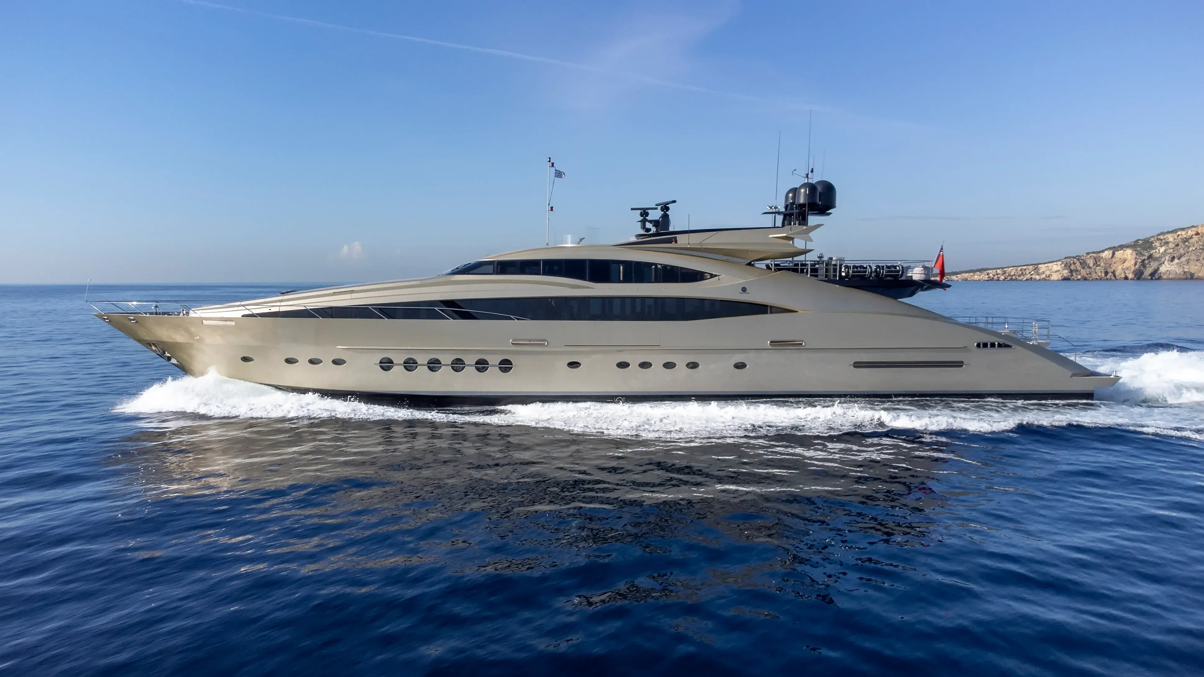 HOKULANI yacht photo